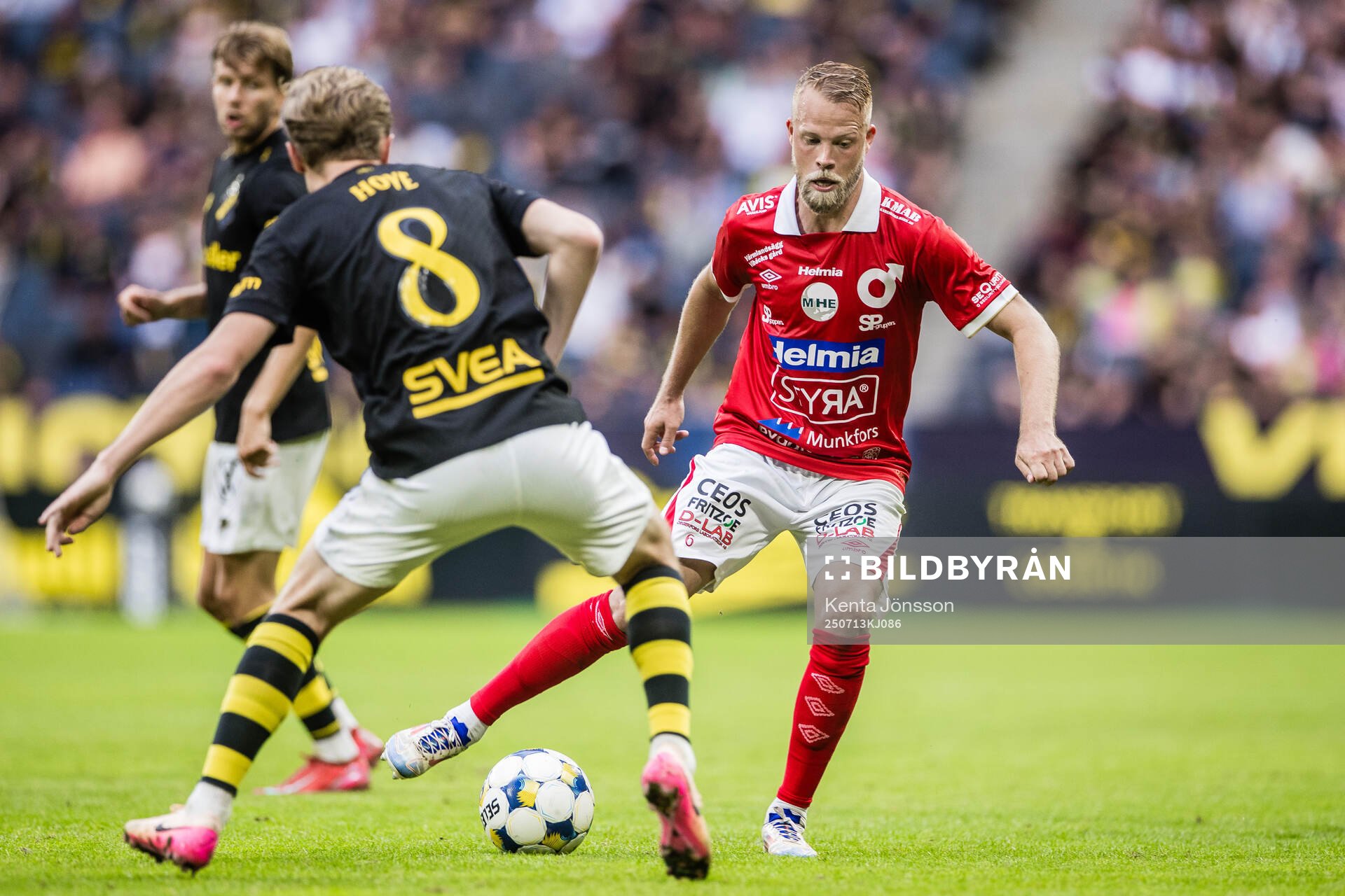 AIKs Johan Hove och Degerfors Daniel Sundgren