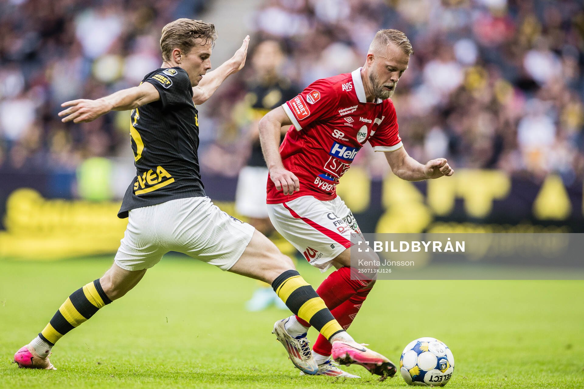 AIKs Johan Hove och Degerfors Daniel Sundgren