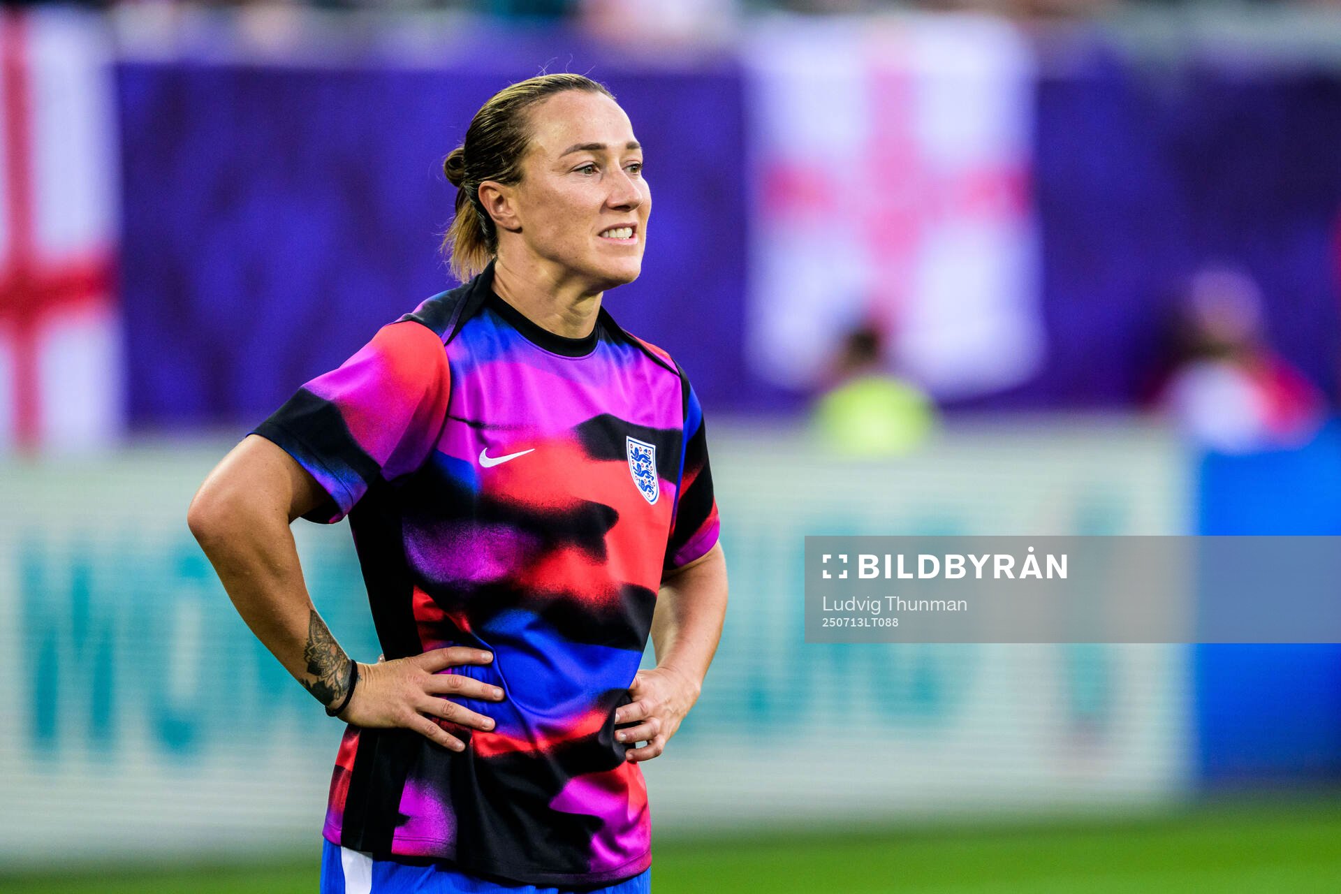 Lucy Bronze of England