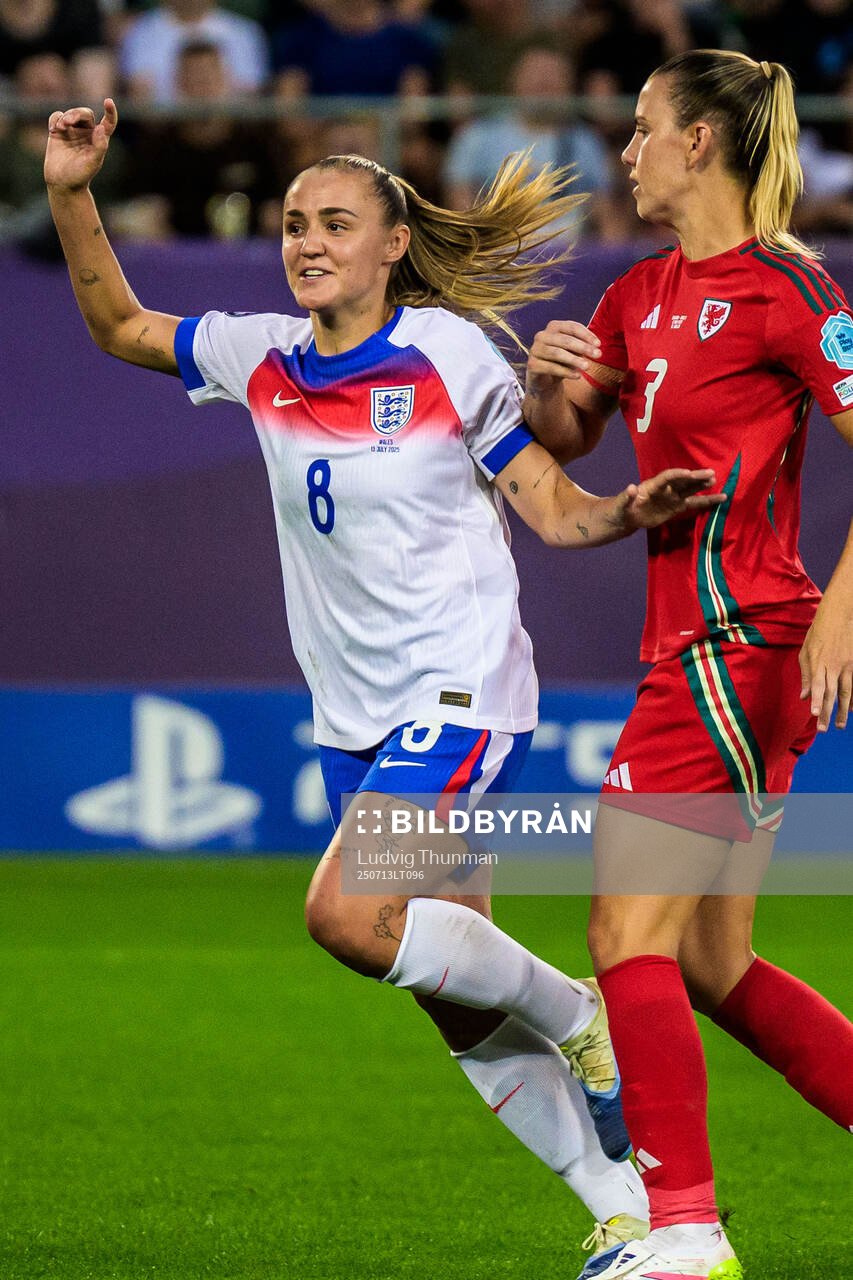 Georgia Stanway of England celebrates