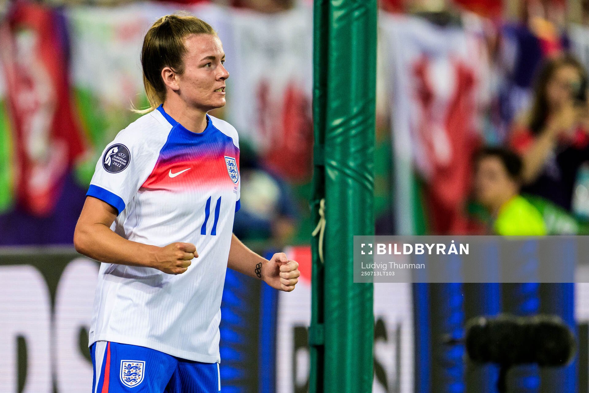 Lauren Hemp of England celebrates