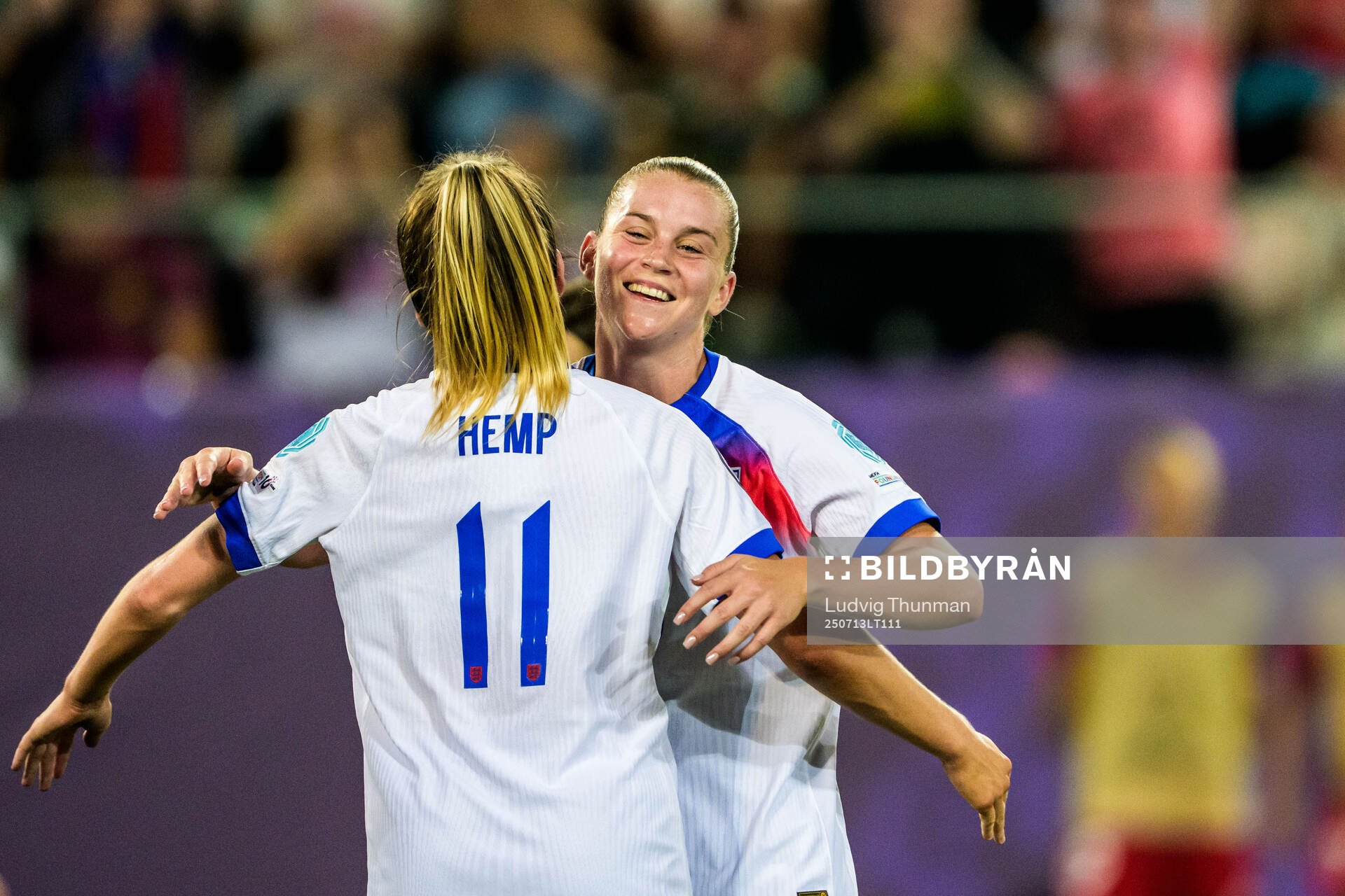 Alessia Russo and Lauren Hemp of England celebrates