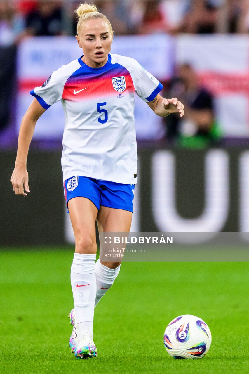 Alex Greenwood of England