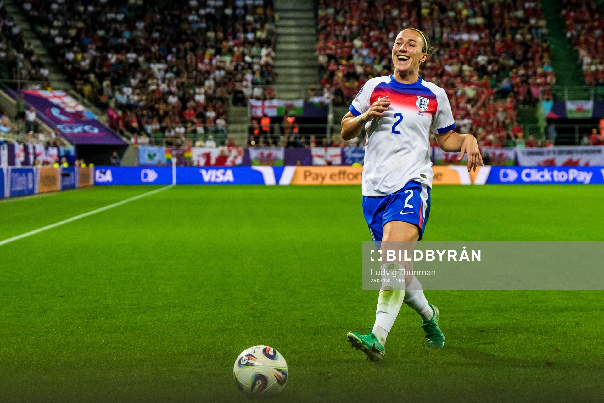 Lucy Bronze of England