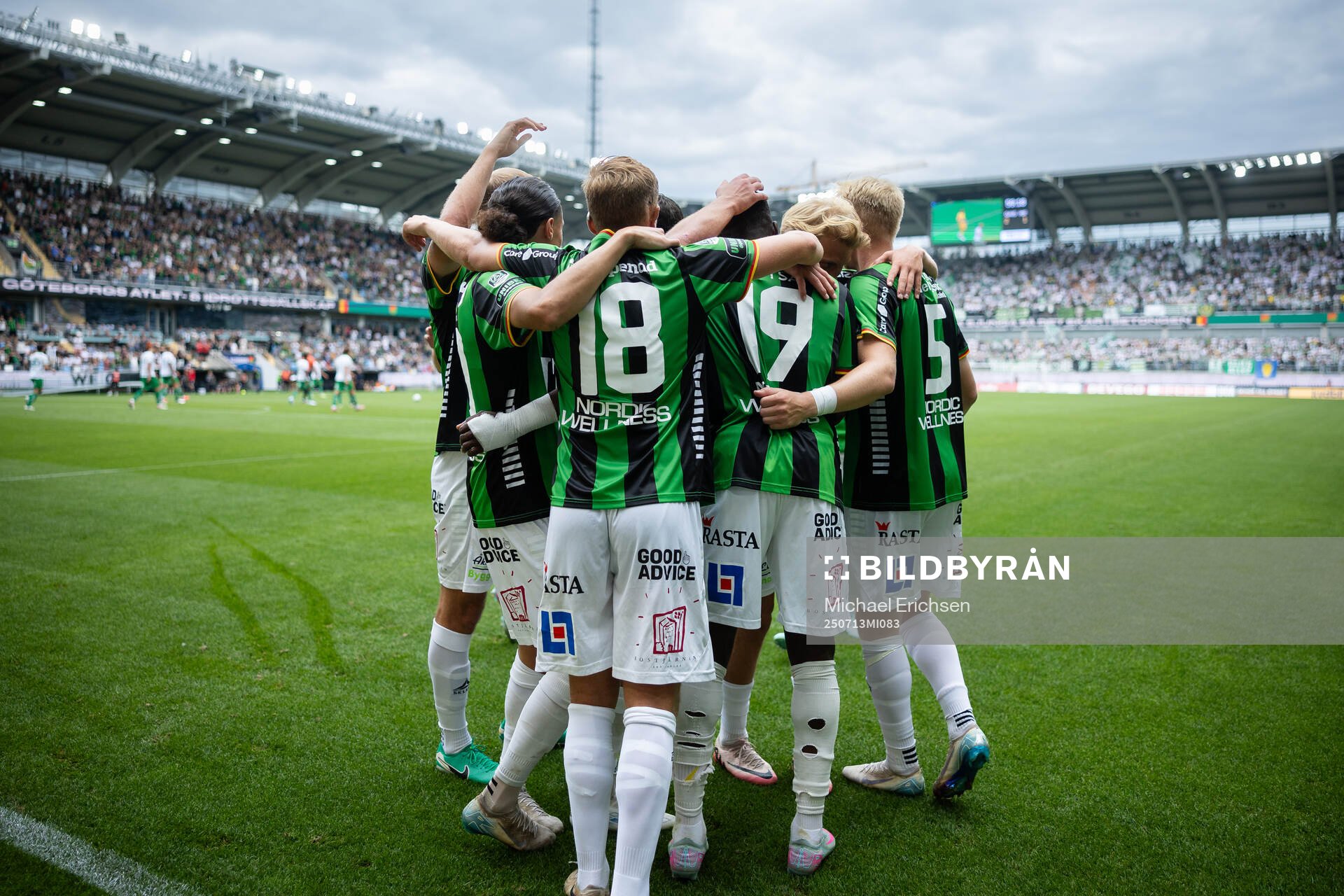 GAIS Ibrahim Diabate jublar med lagkamrater