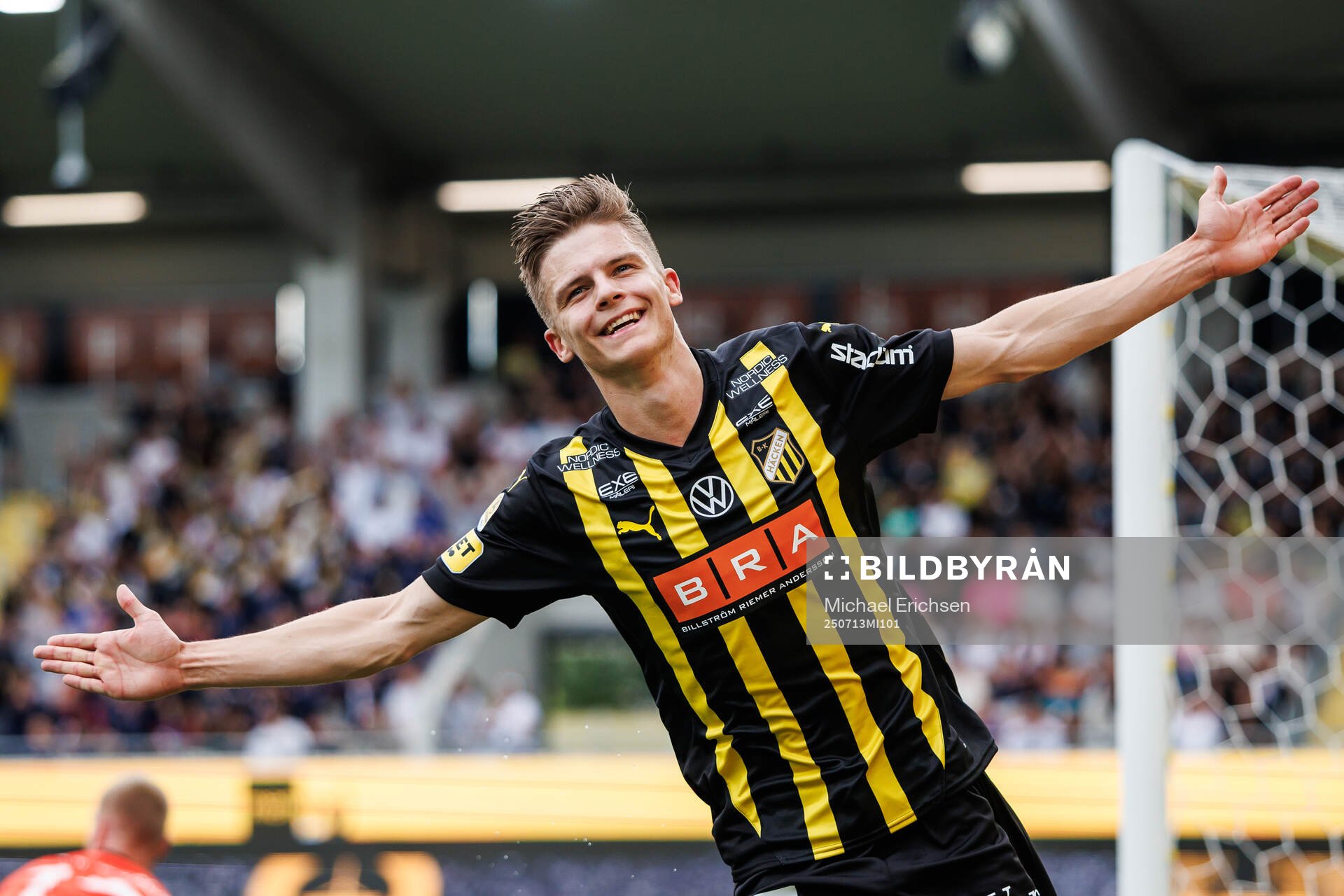 Häckens Adrian Svanbäck jublar
