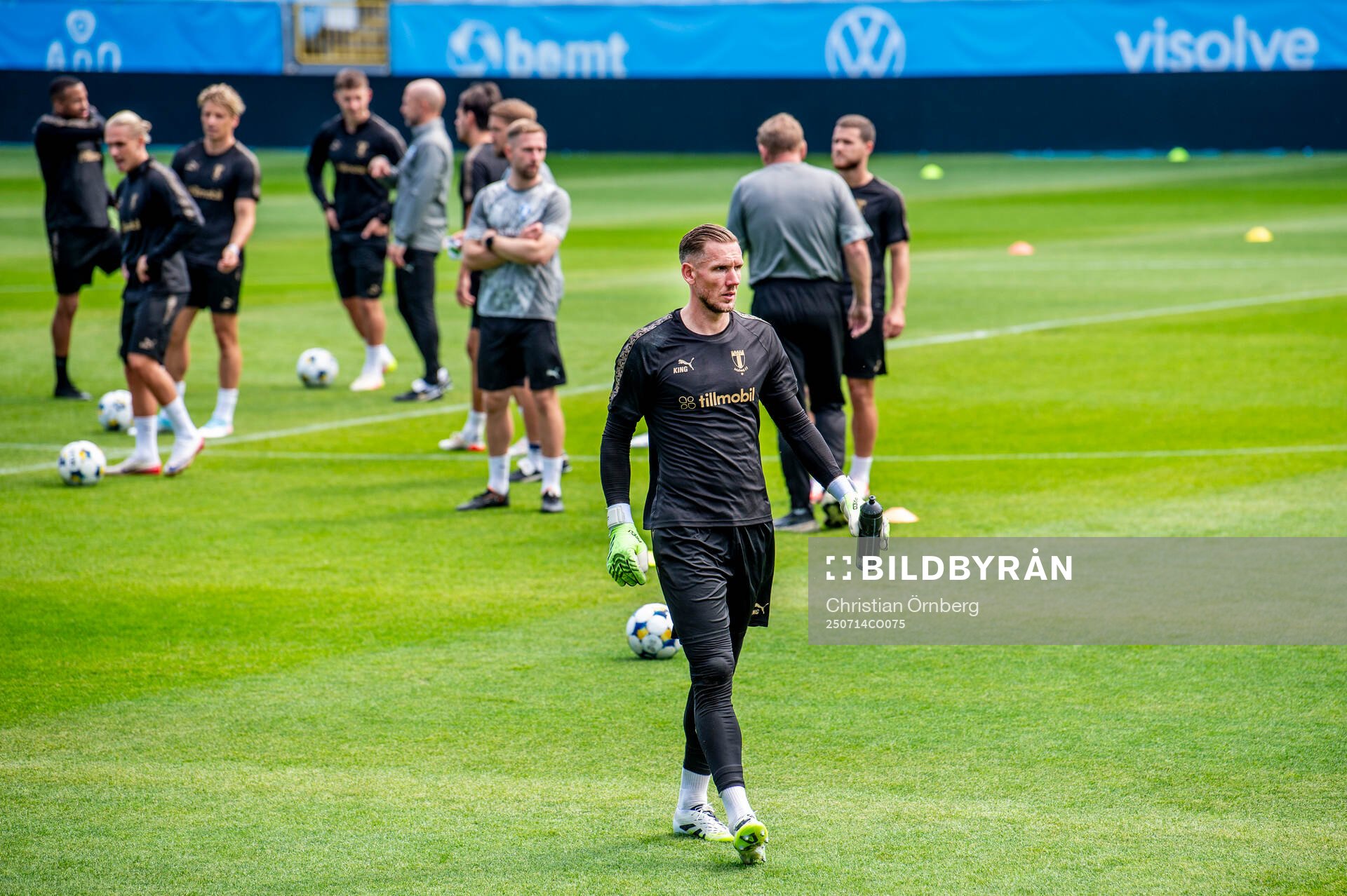Goalkeeper Robin Olsen