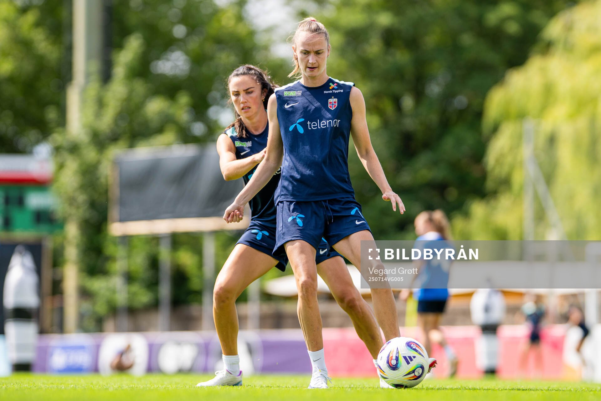 Ingrid Syrstad Engen and Caroline Graham Hansen of the