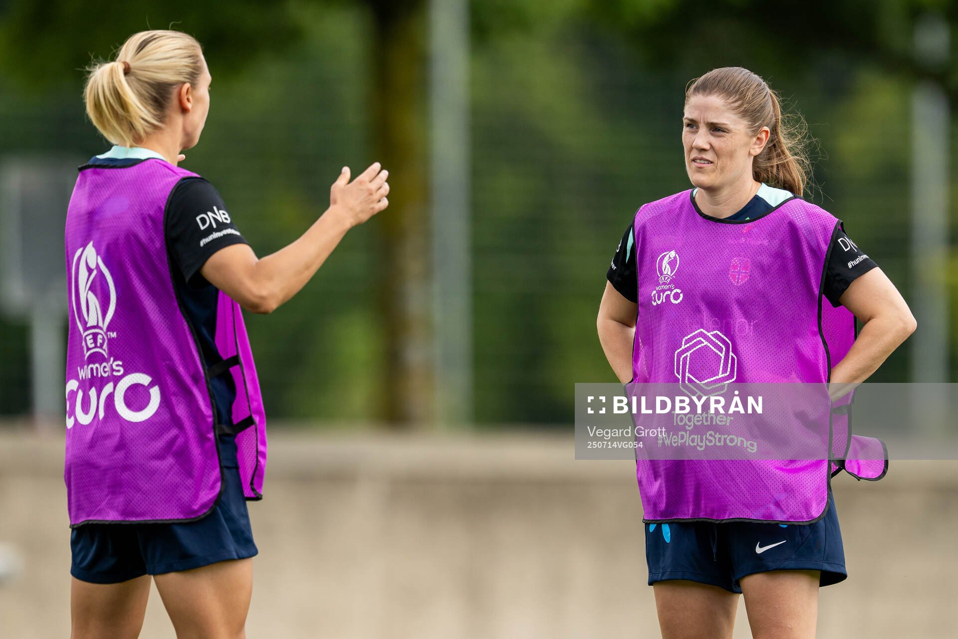 Lisa Naalsund and Maren Mjelde of the Norwegian women's