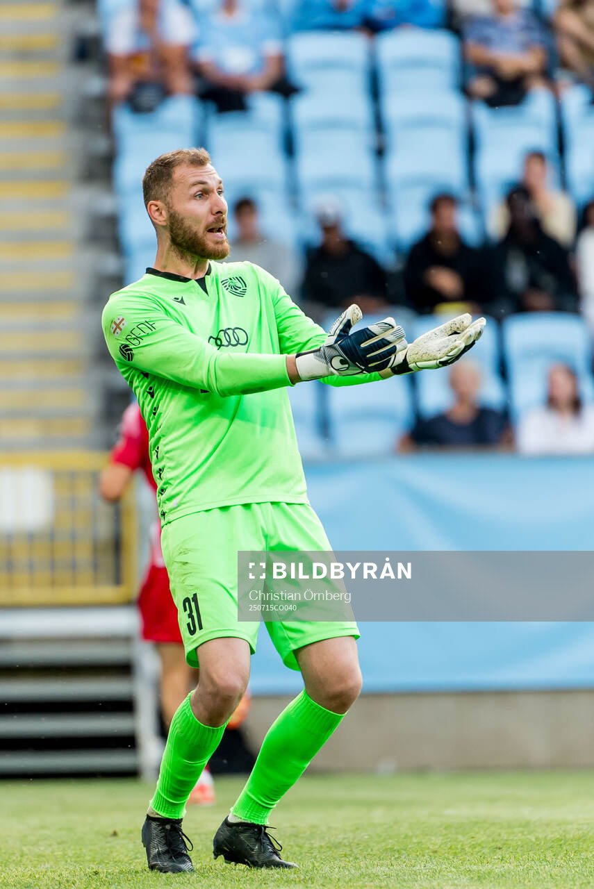Goalkeeper Giorgi Makaridze of FC Iberia