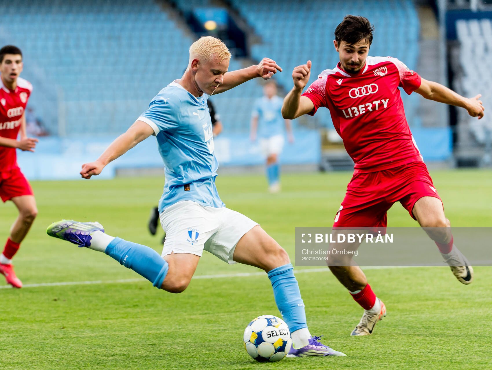 Otto Rosengren of Malmö FF and Giorgi Tabatadze of FC