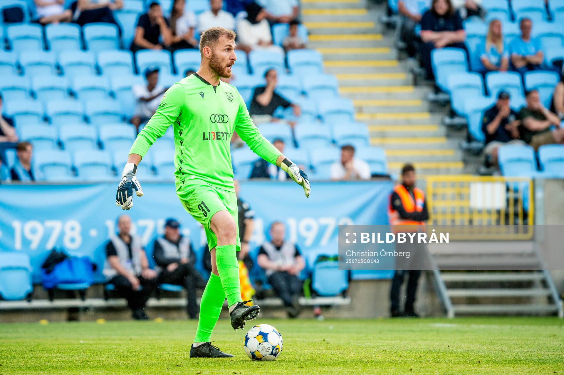 Goalkeeper Giorgi Makaridze of FC Iberia