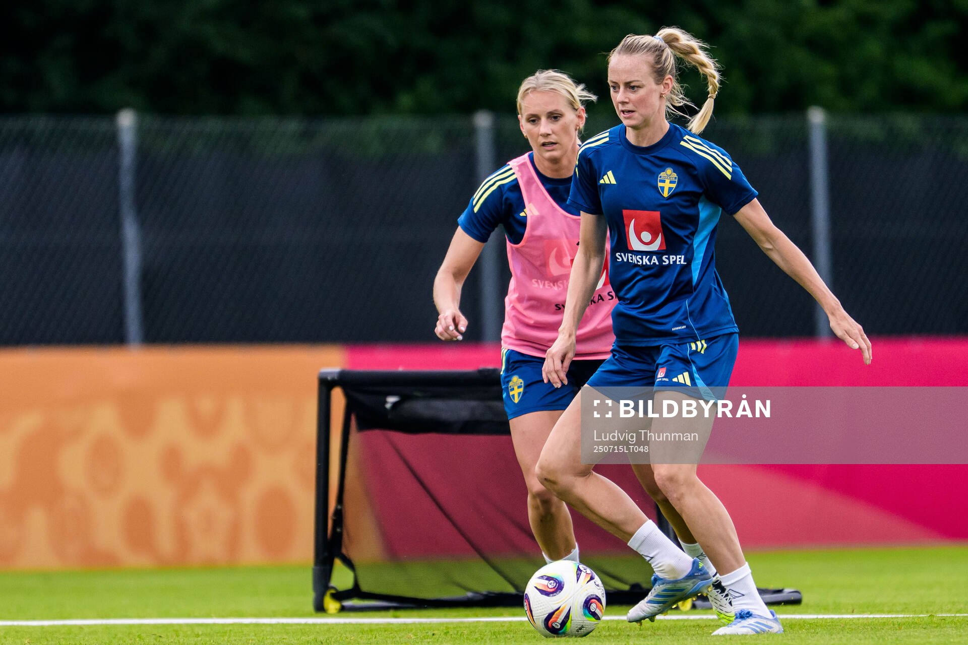 Ellen Wangerheim and Amanda Ilestedt of the Swedish women's