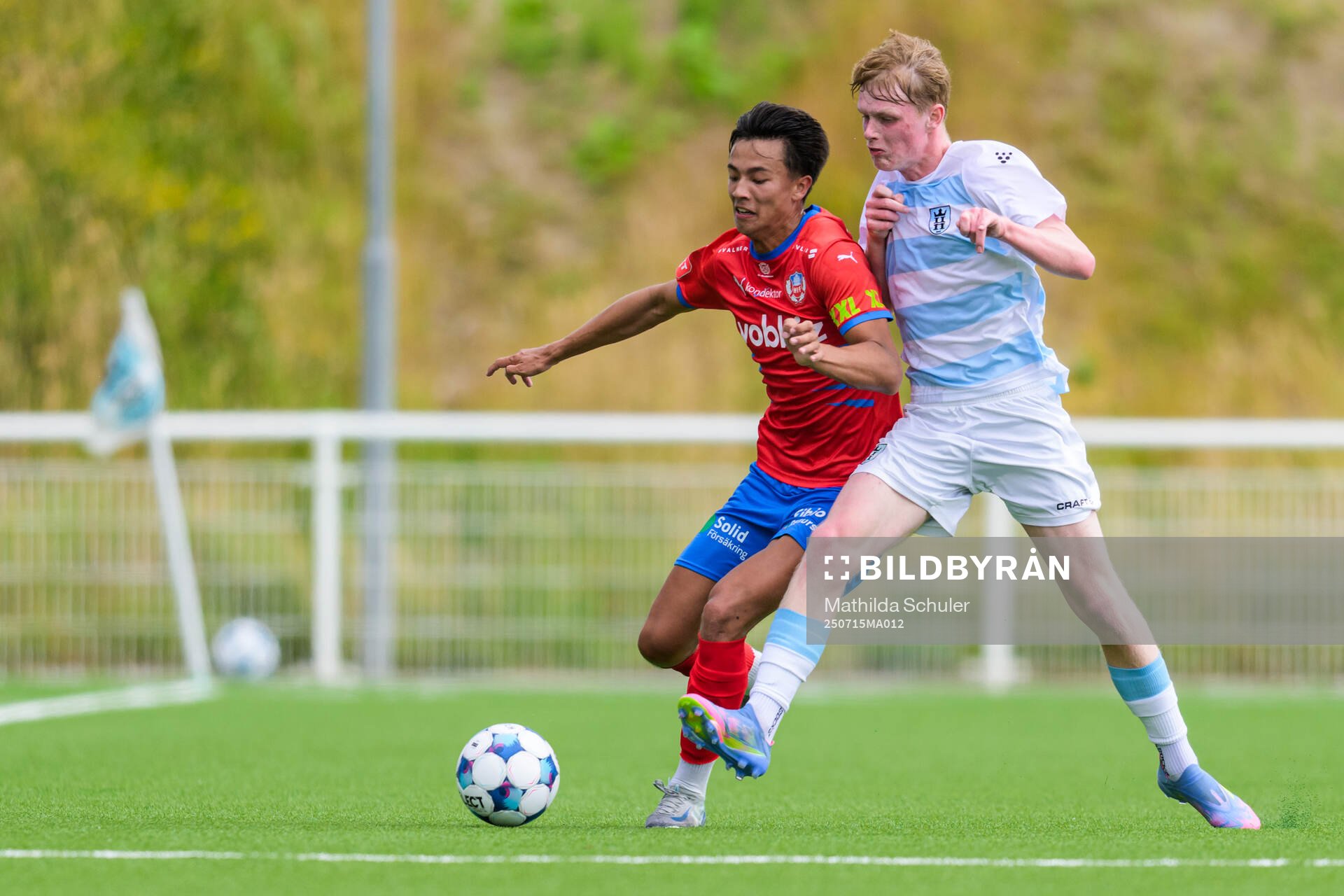 Helsingborgs Max Bjurström och FC Helsingörs Emil Morgan