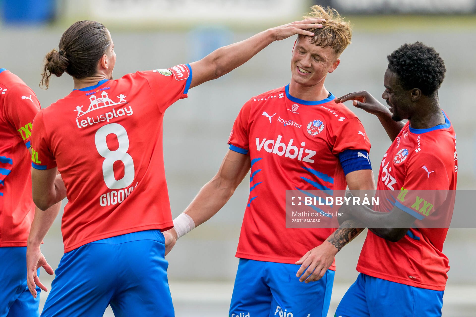 Helsingborgs Ervin Gigovic och Marcus Gudmann jublar