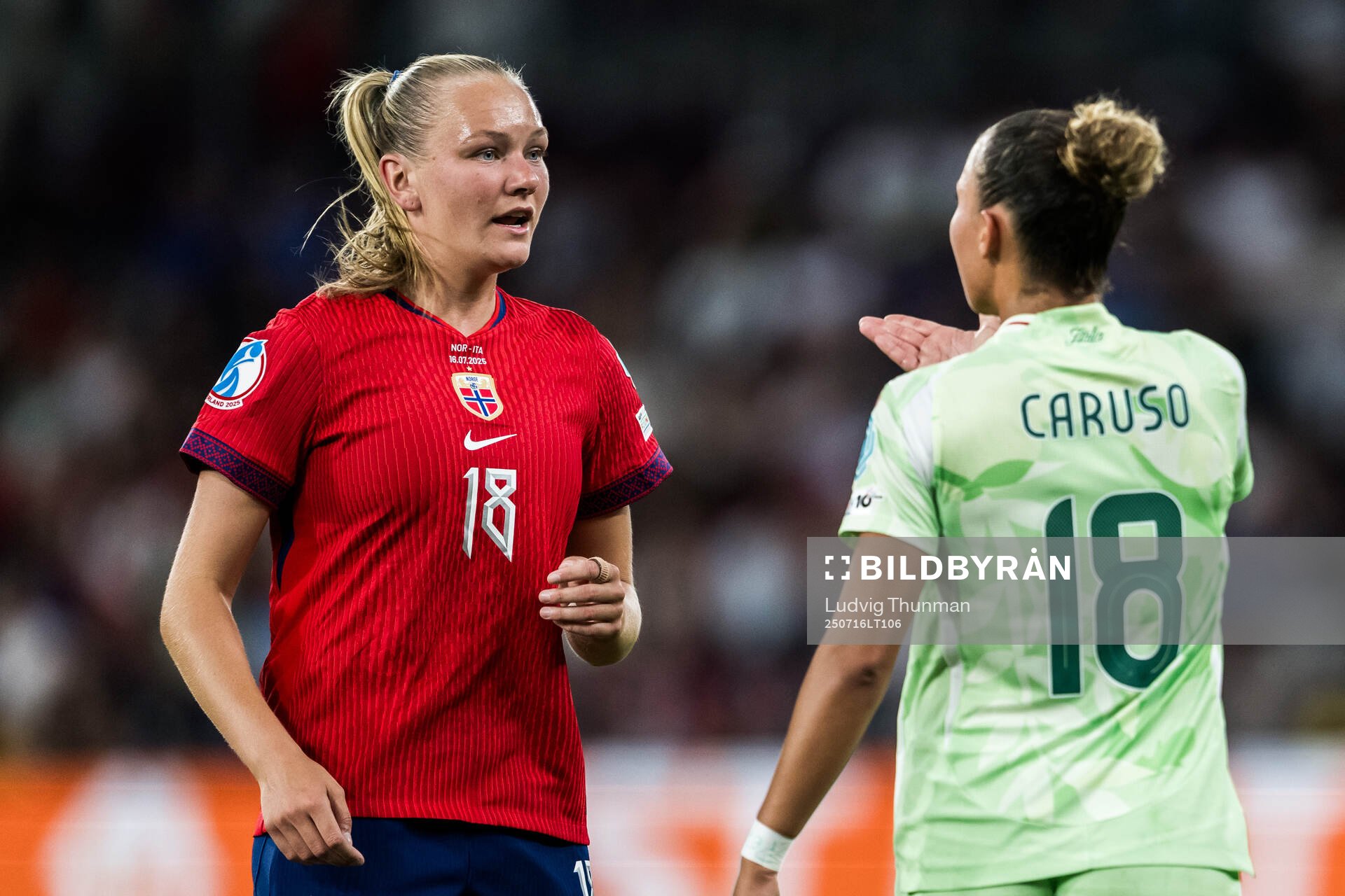 Frida Maanum of Norway and Arianna Caruso of Italy