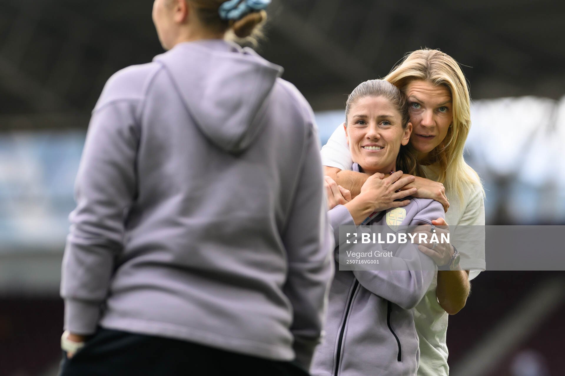 Maren Mjelde and Ada Hegerberg of Norway