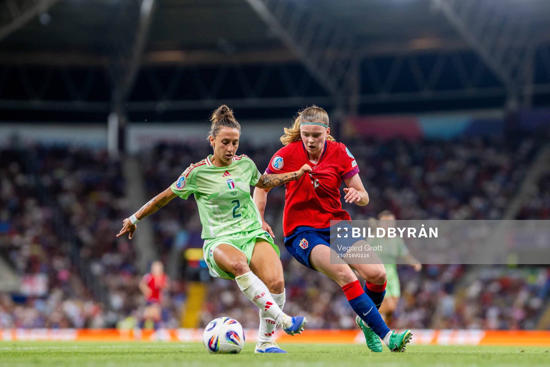 Elisabetta Oliviero of Italy and Signe Gaupset of Norway