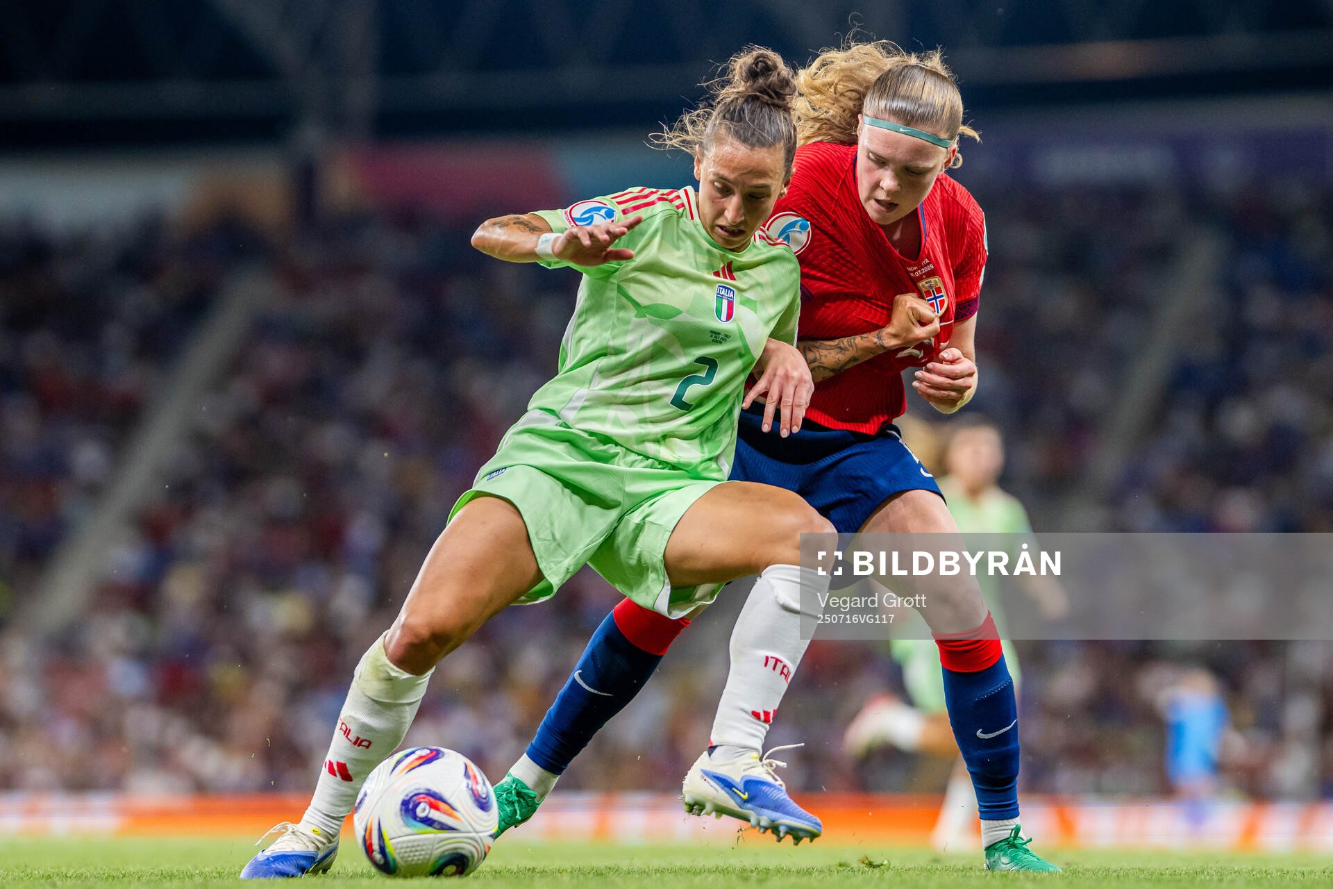 Elisabetta Oliviero of Italy and Signe Gaupset of Norway
