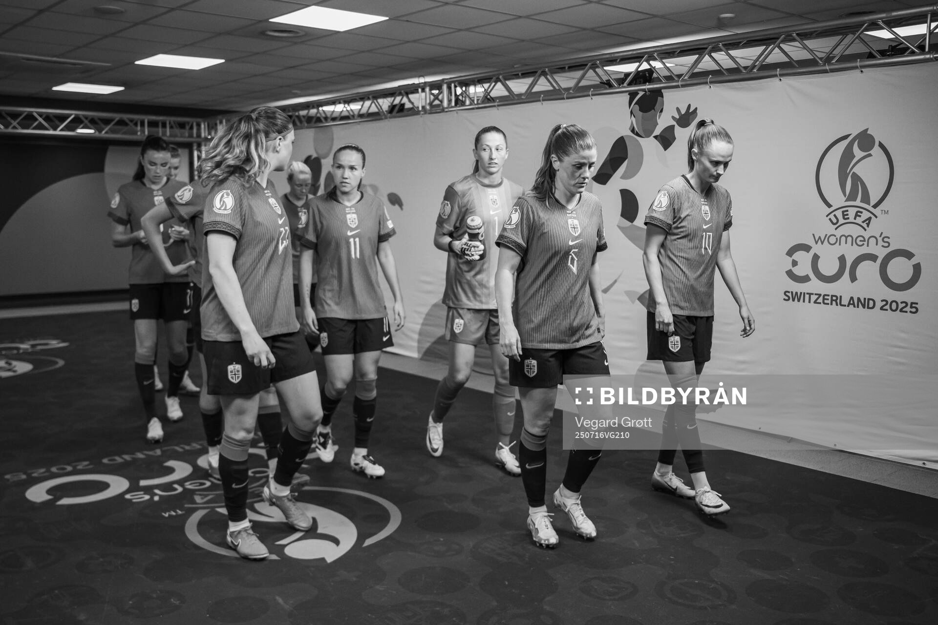 Guro Reiten, goalkeeper Cecilie Fiskerstrand, Maren Mjelde,
