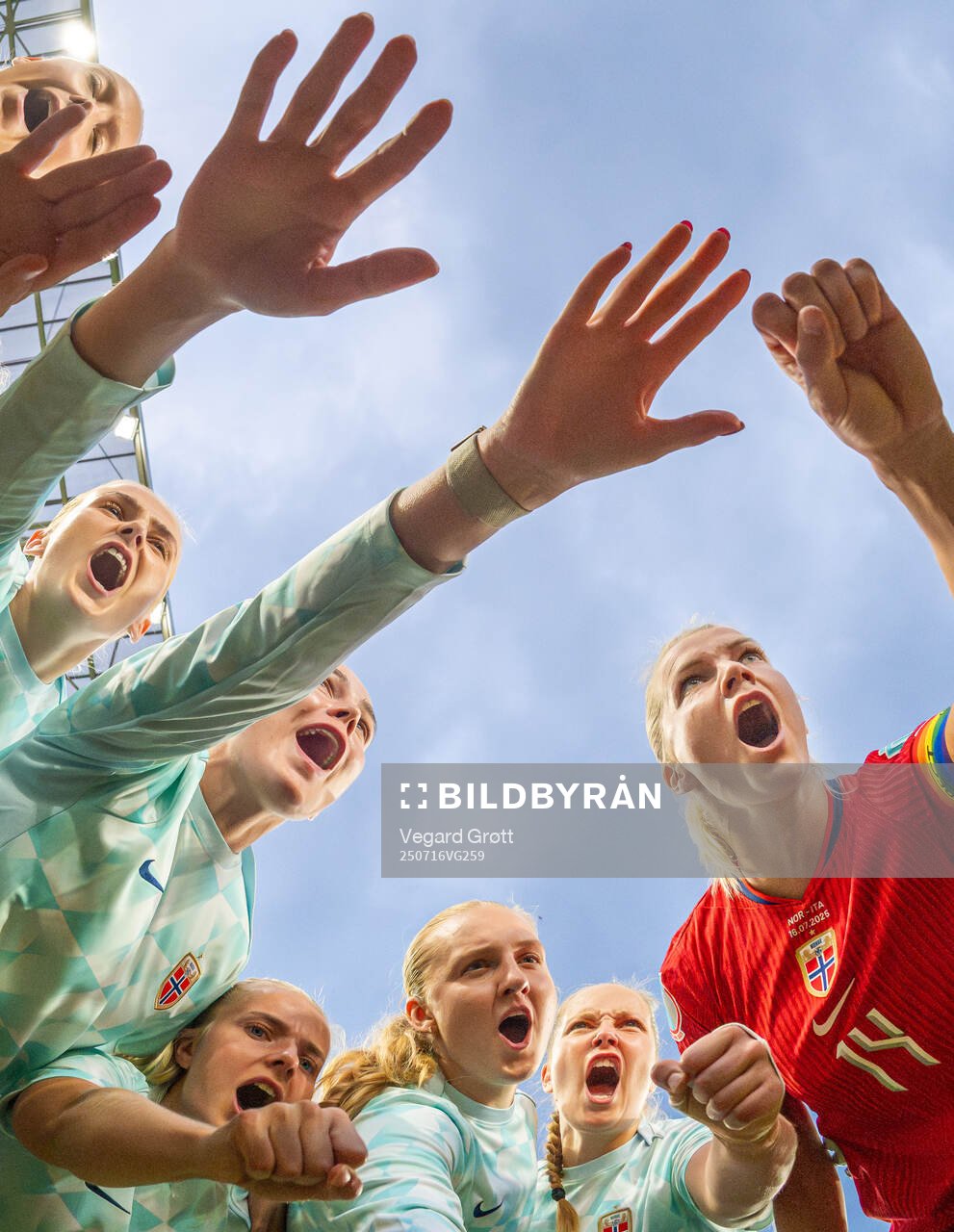 Goalkeeper Selma Panengstuen, Marthine Østenstad, Emilie