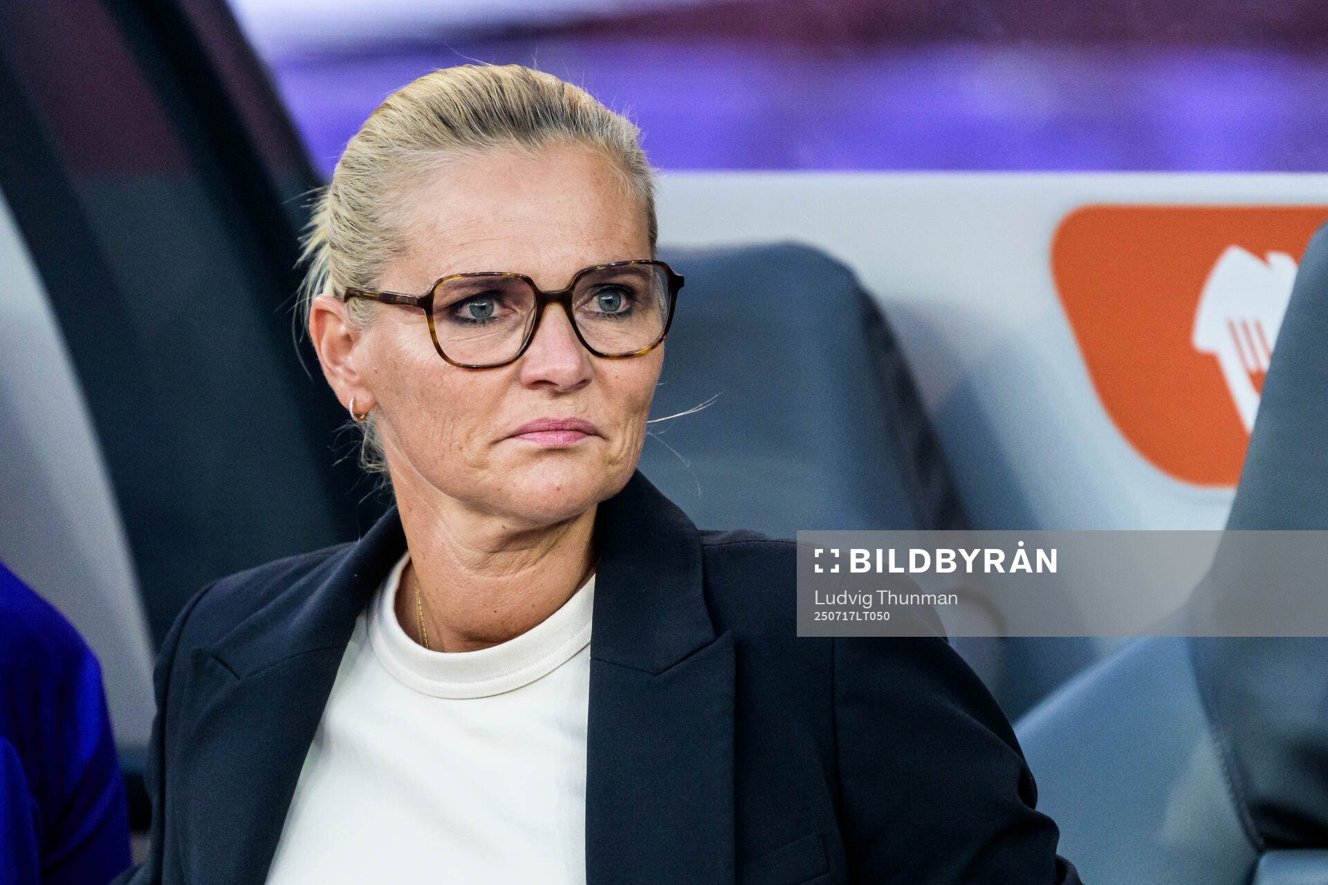 Head coach Sarina Wiegman of England