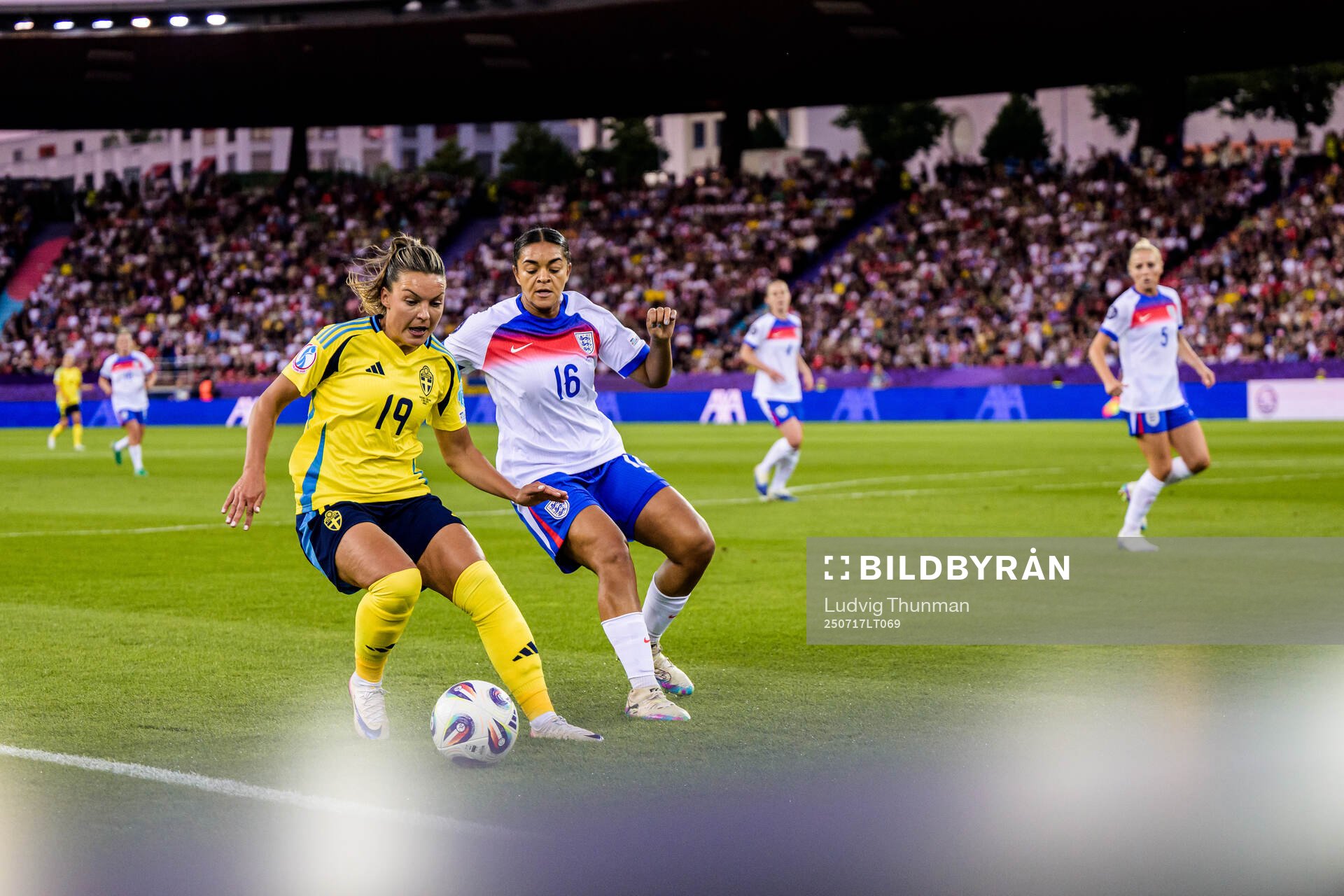 Johanna Rytting Kaneryd of Sweden and Jessica Carter of