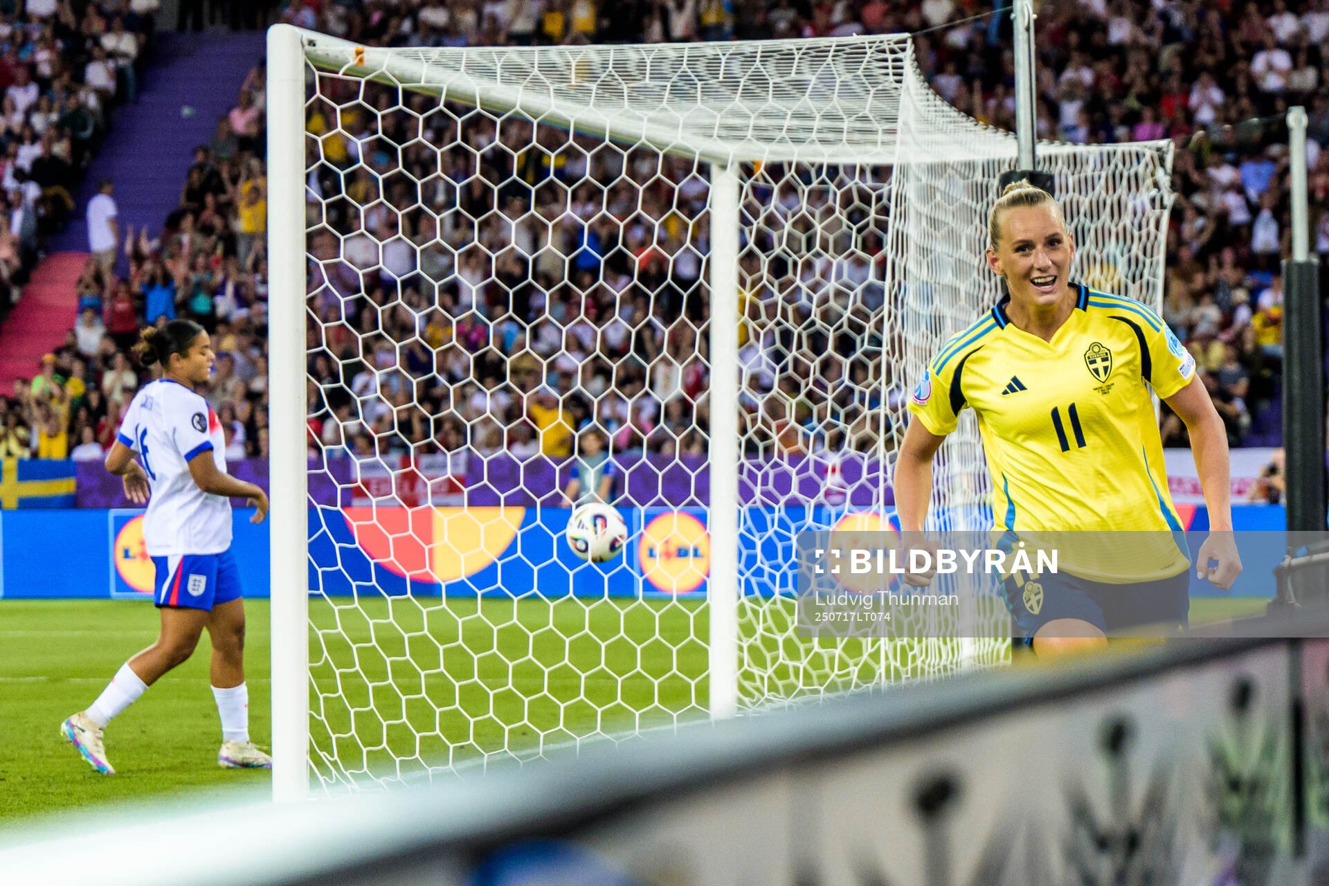 Stina Blackstenius of Sweden celebrates