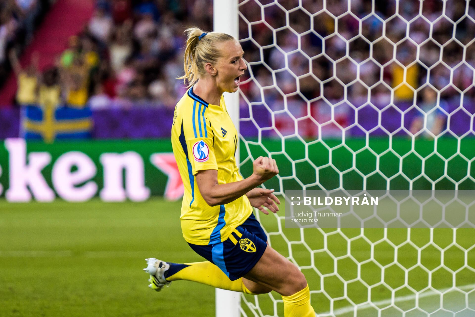 Stina Blackstenius of Sweden celebrates
