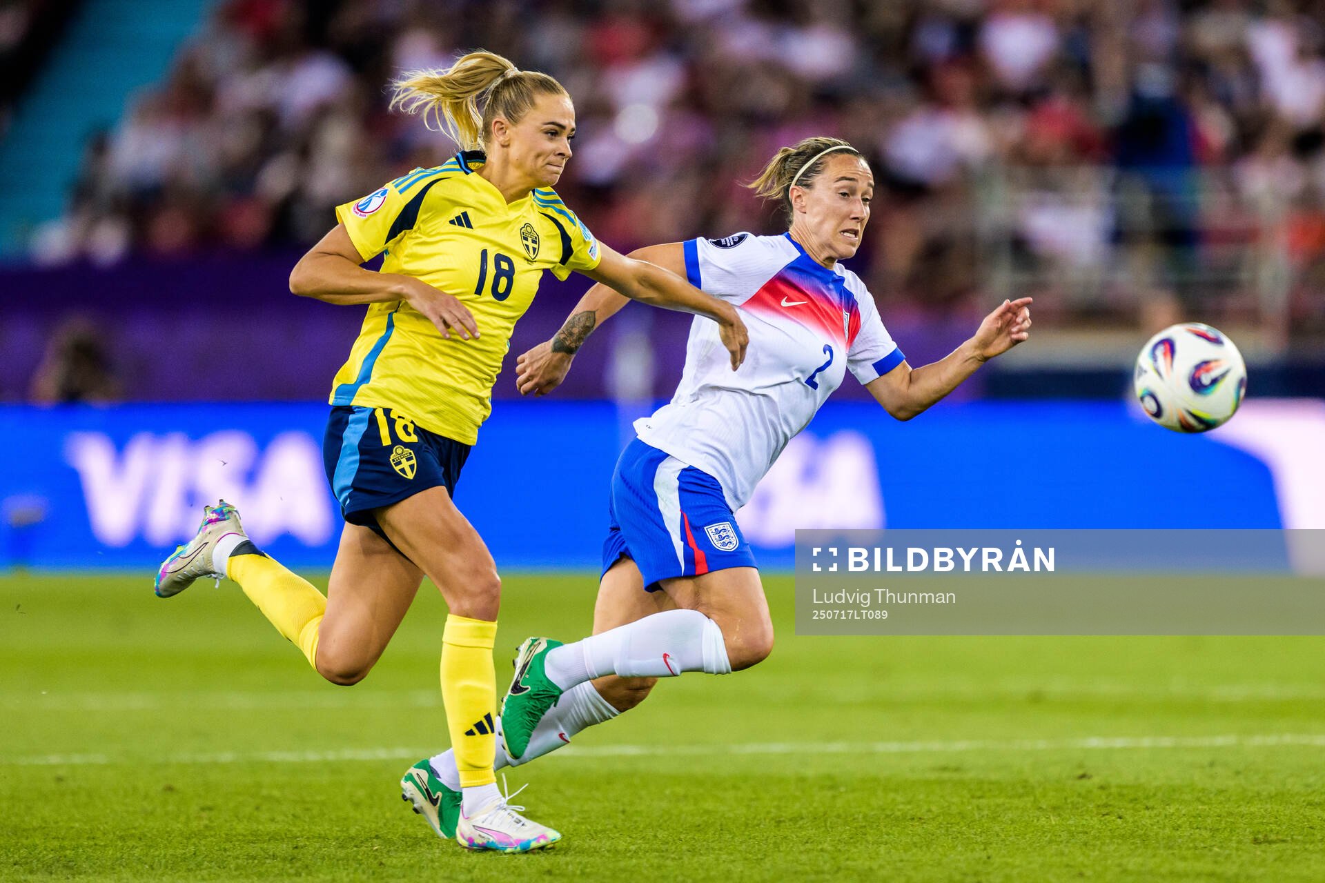 Fridolina Rolfö of Sweden and Lucy Bronze of England