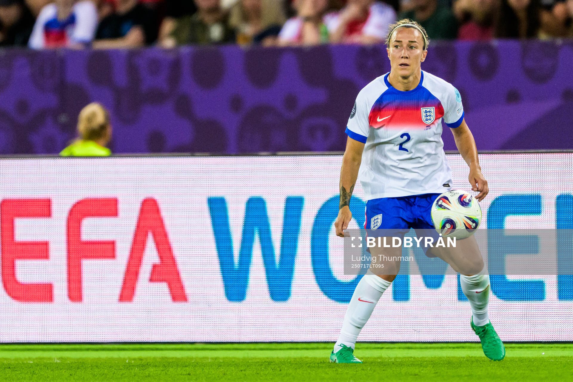 Lucy Bronze of England