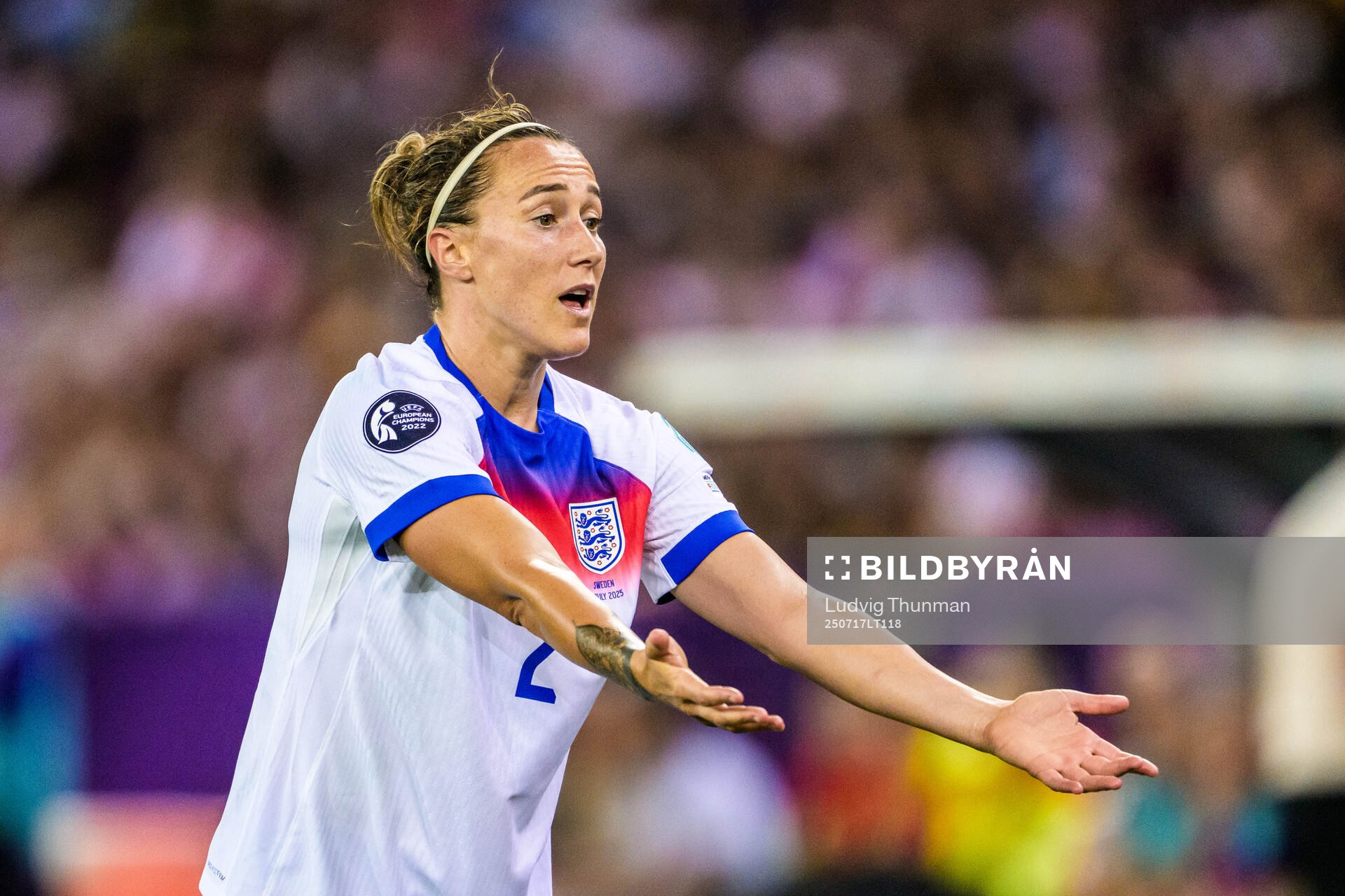 Lucy Bronze of England