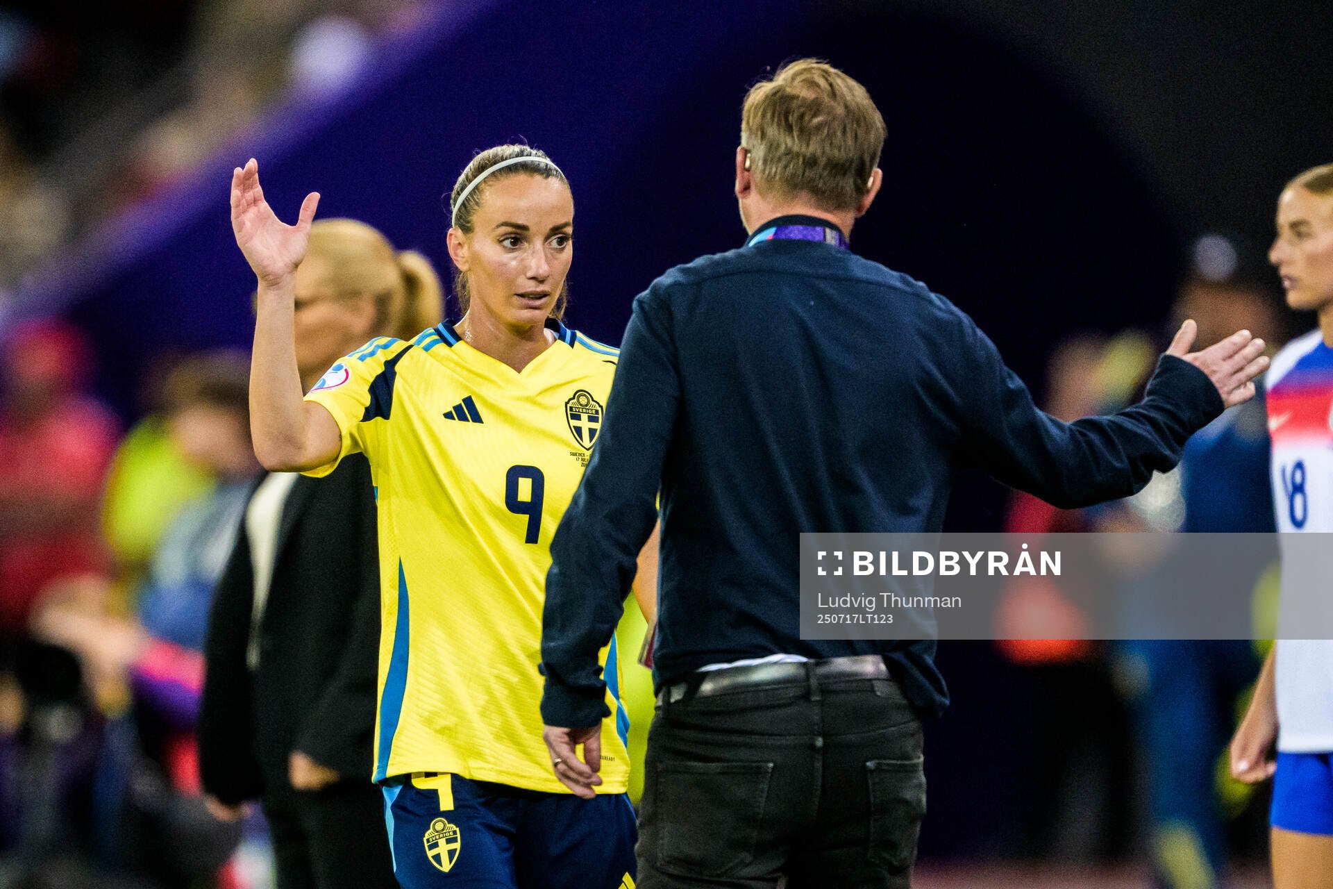 Kosovare Asllani and Head coach Peter Gerhardsson of Sweden