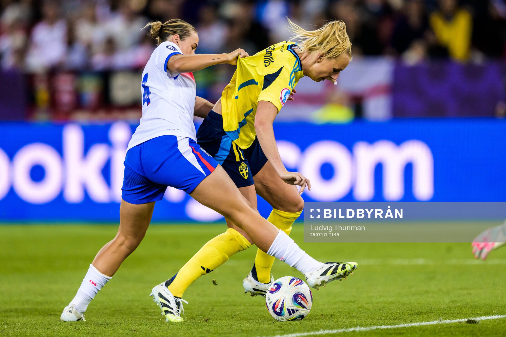 Grace Clinton of England and Stina Blackstenius of Sweden