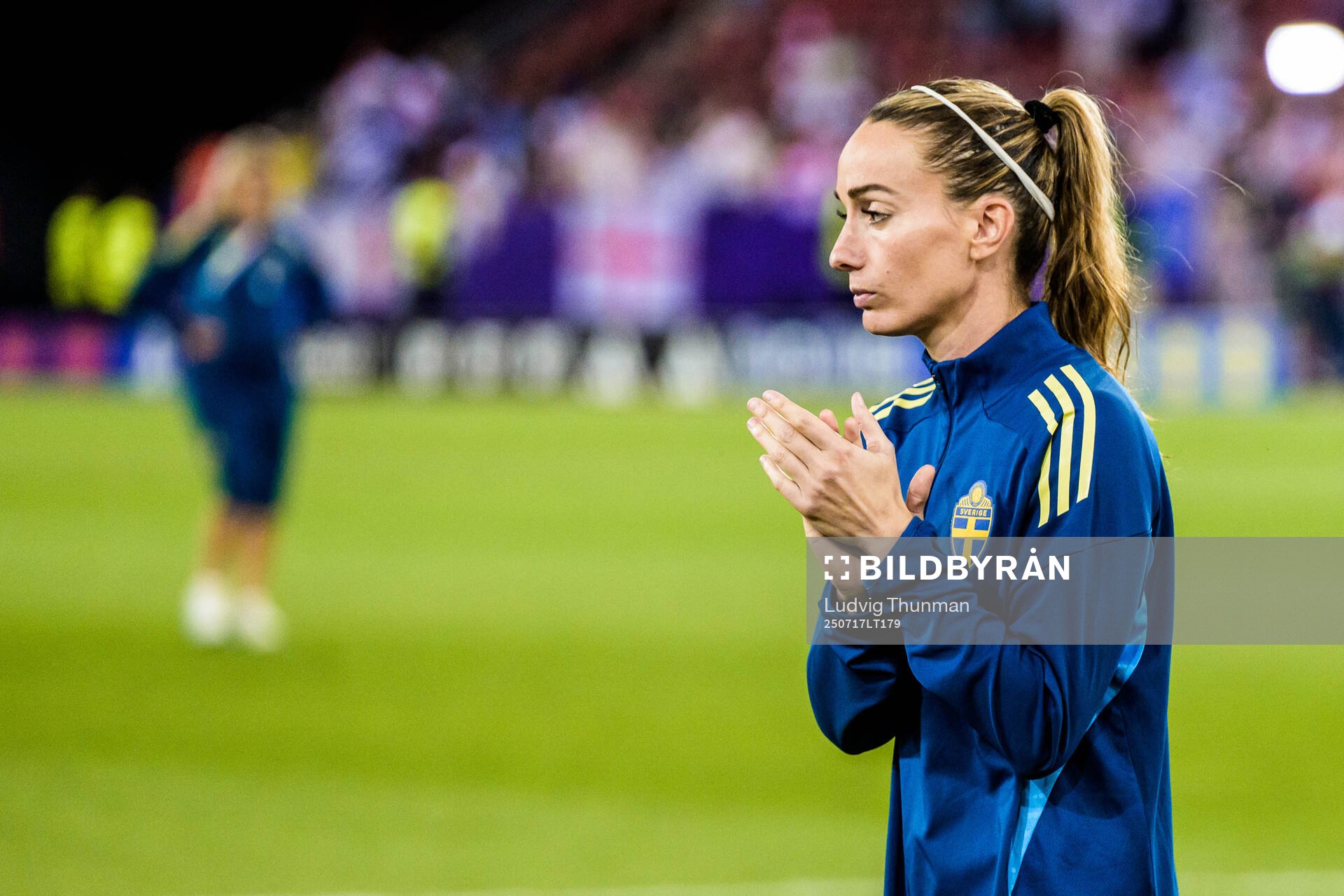Kosovare Asllani of Sweden looks dejected