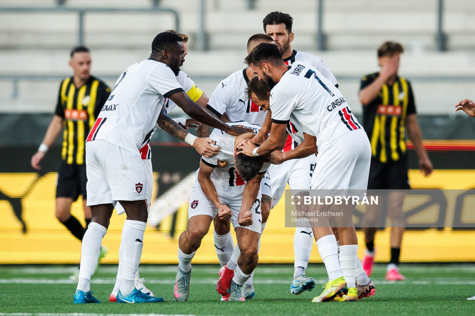 Giorgi Moistsrapishvili of Spartak Trnava celebrate with