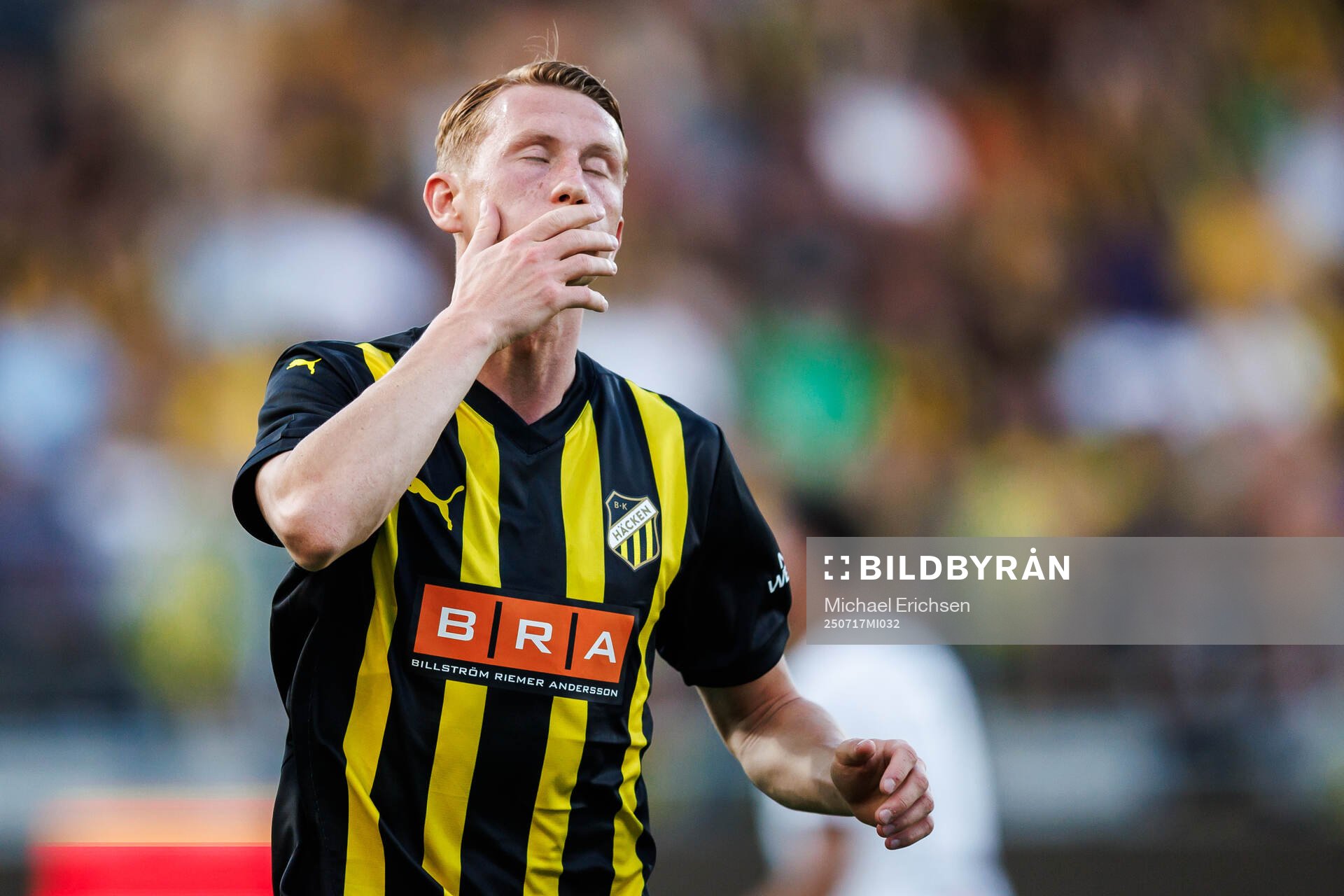 Julius Lindberg of Häcken looks dejected