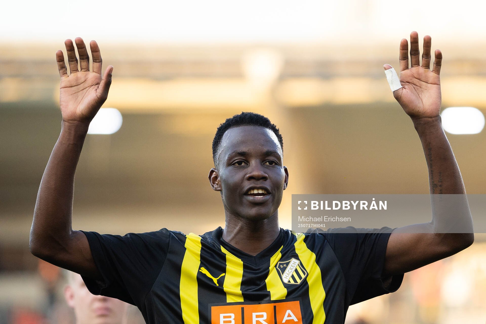 John Paul Dembe of Häcken celebrate