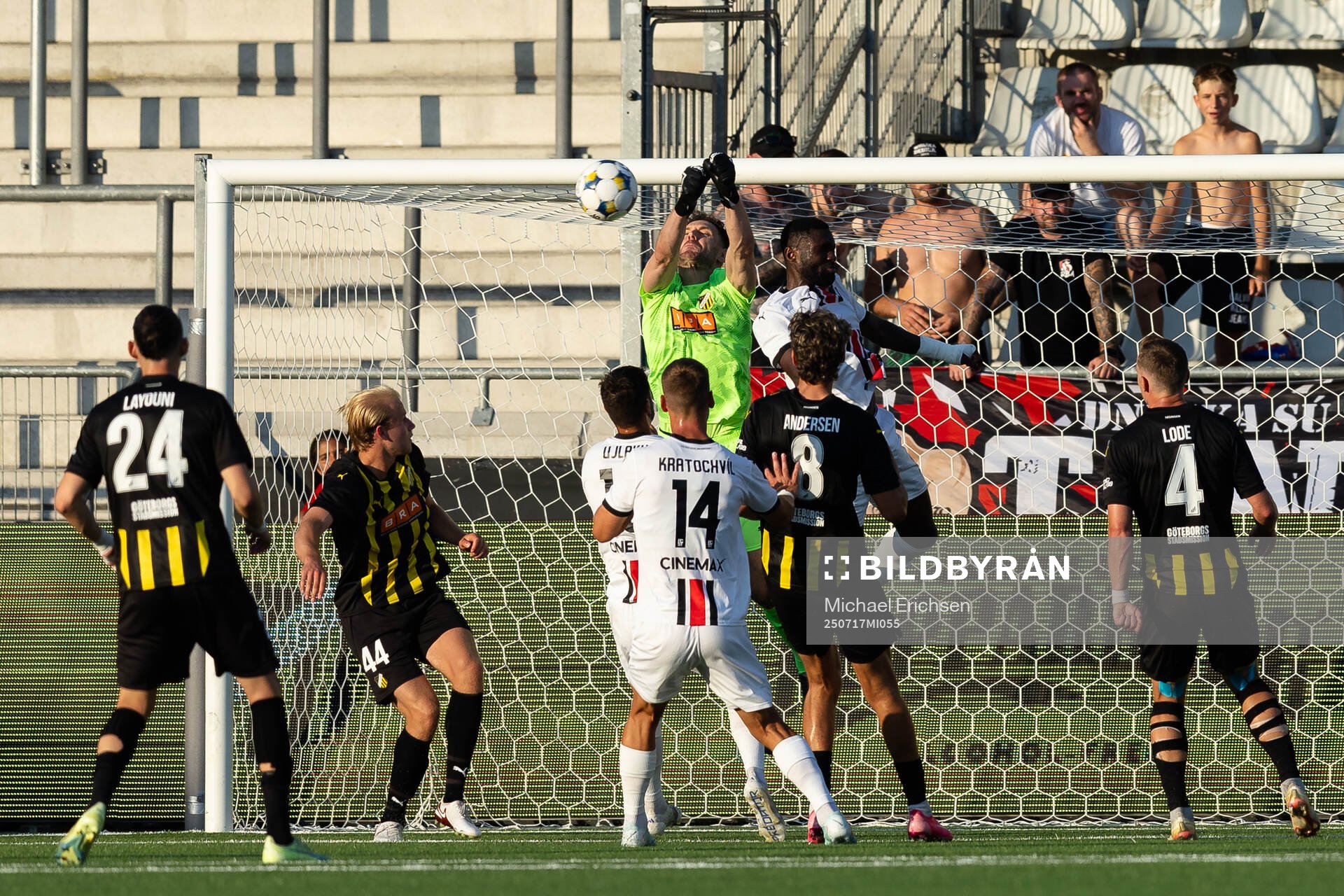 Goalkeeper Etrit Berisha of Häcken