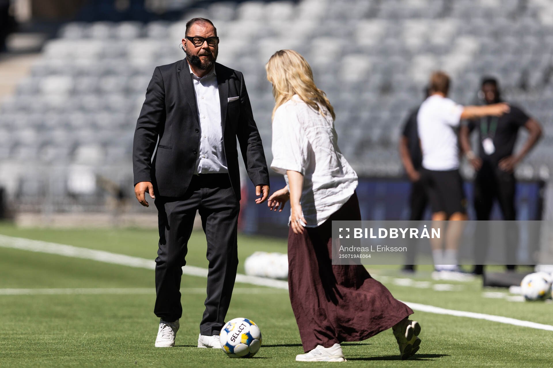 Alexander Axén och Irma Helin Zibanejad från  HBO Max