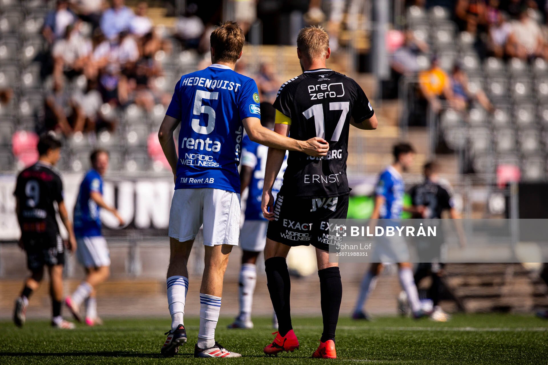 Umeå FCs Jakob Hedenquist och Örebros Karl Holmberg