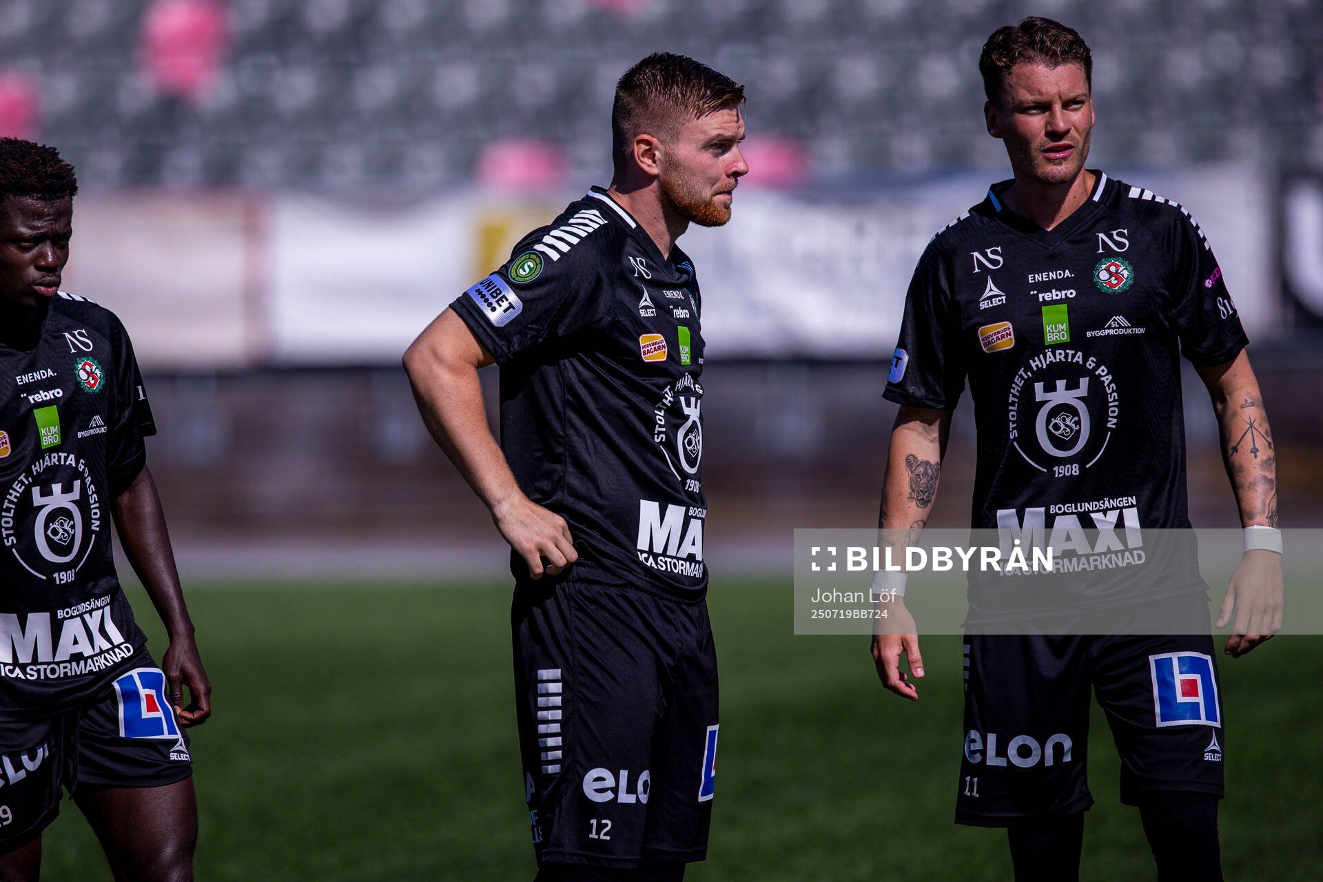 Örebros Dino Salihovic innan fotbollsmatchen i Superettan