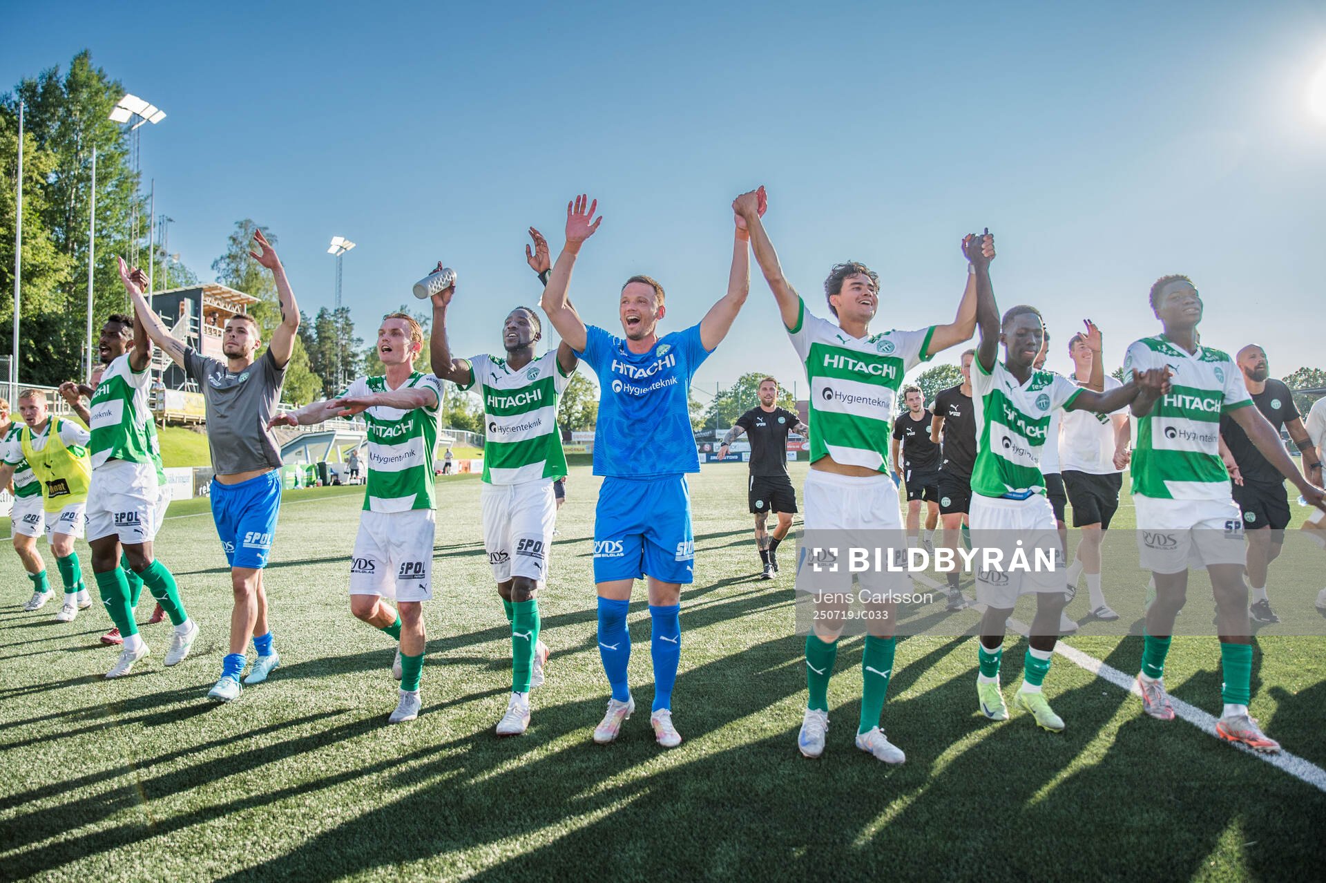 Västerås spelare jublar