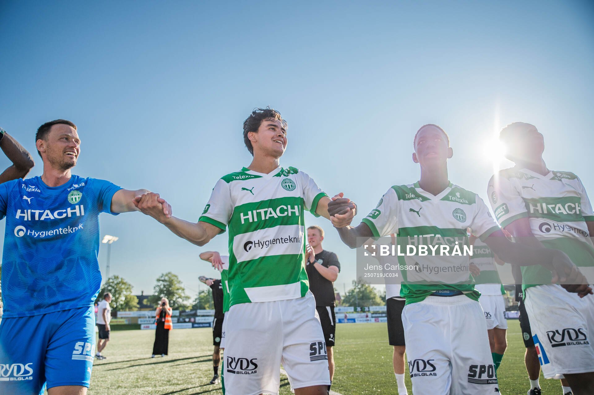 Västerås spelare jublar