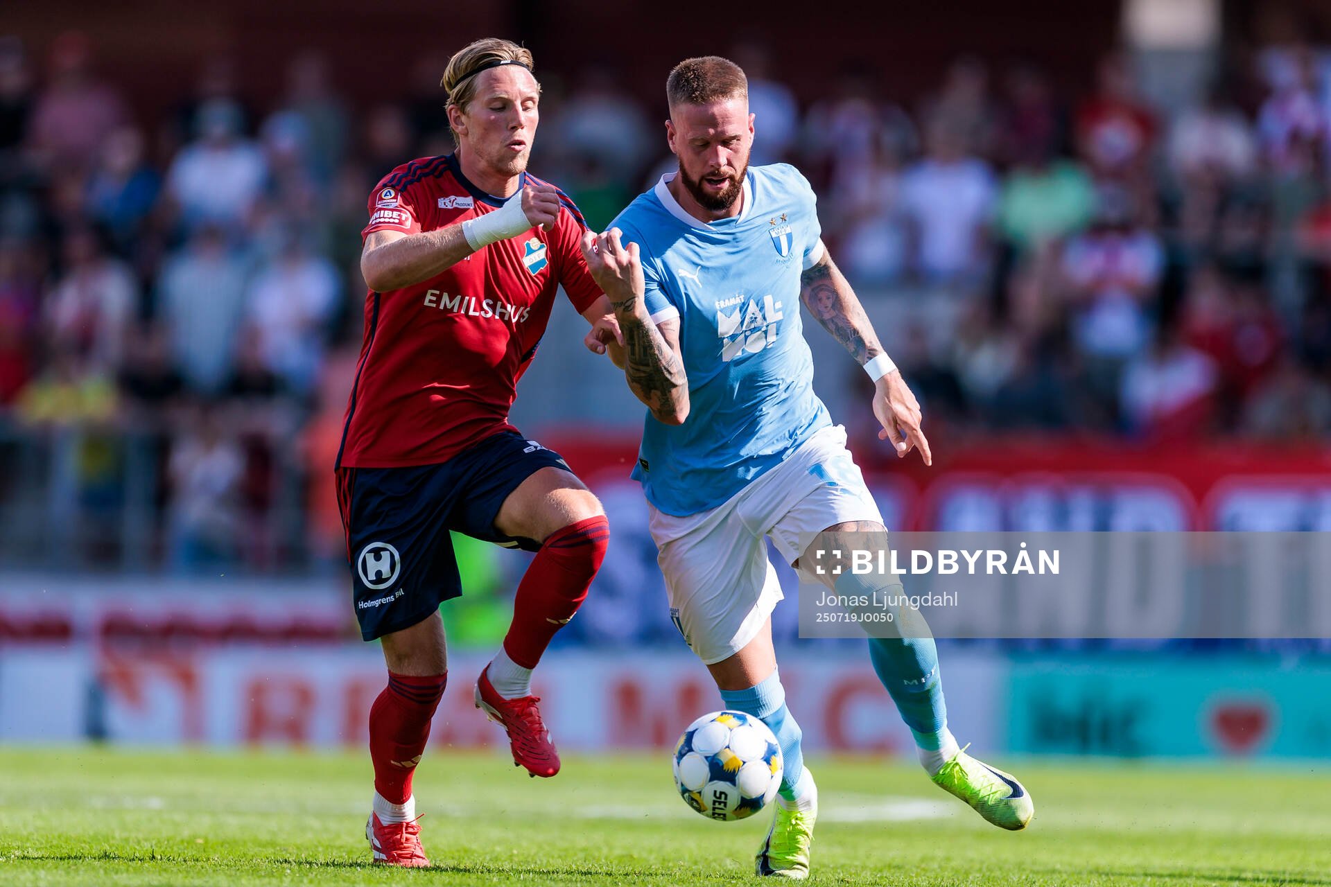 Östers Noah Söderberg och Malmö FFs Pontus Jansson