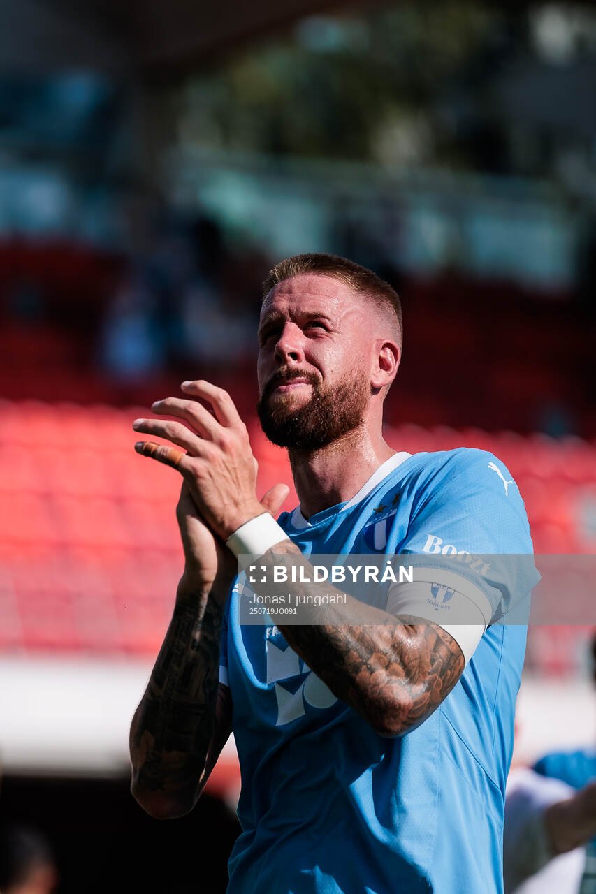 Malmö FFs Pontus Jansson jublar