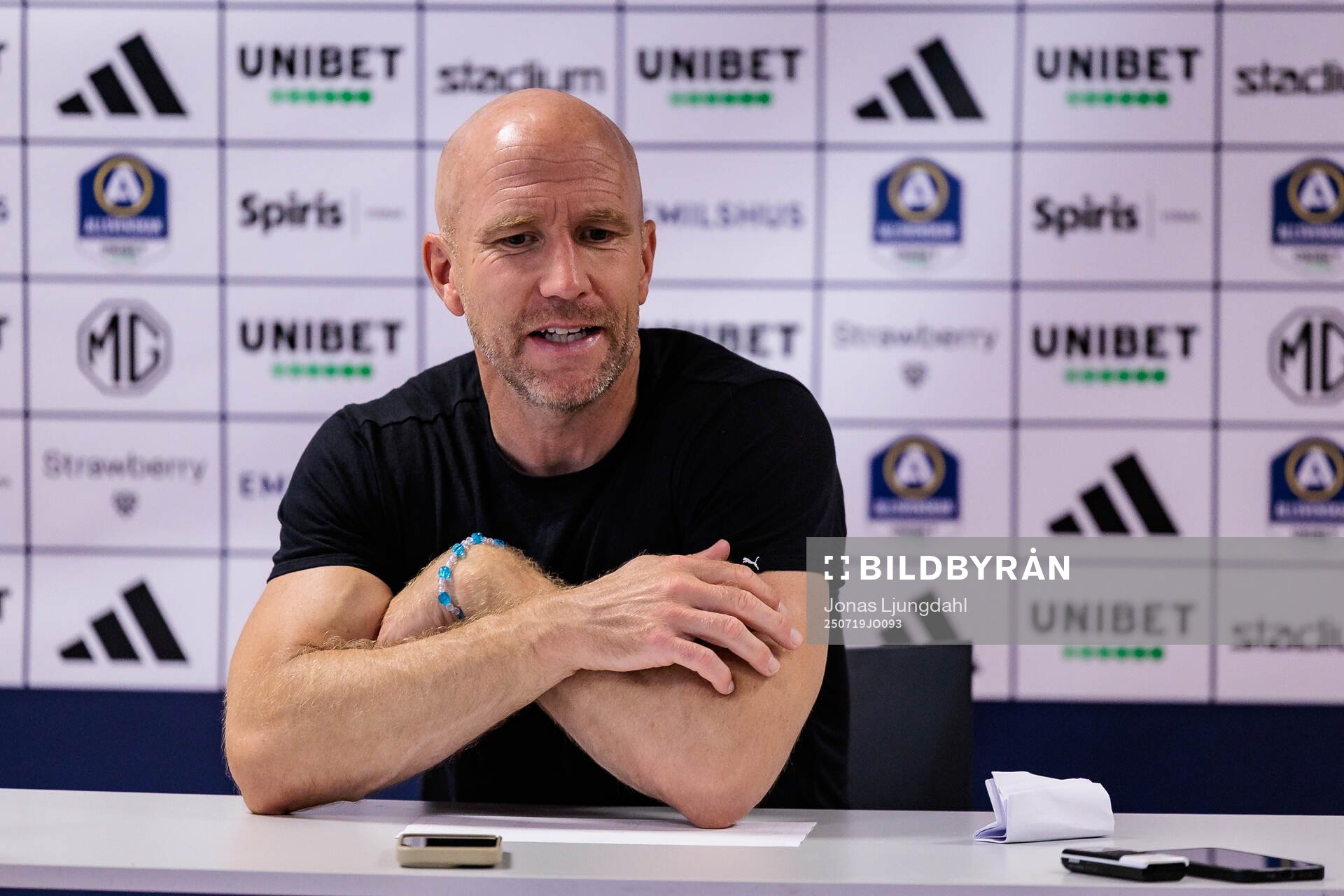 Malmö FFs huvudtränare Henrik Rydström på presskonferens