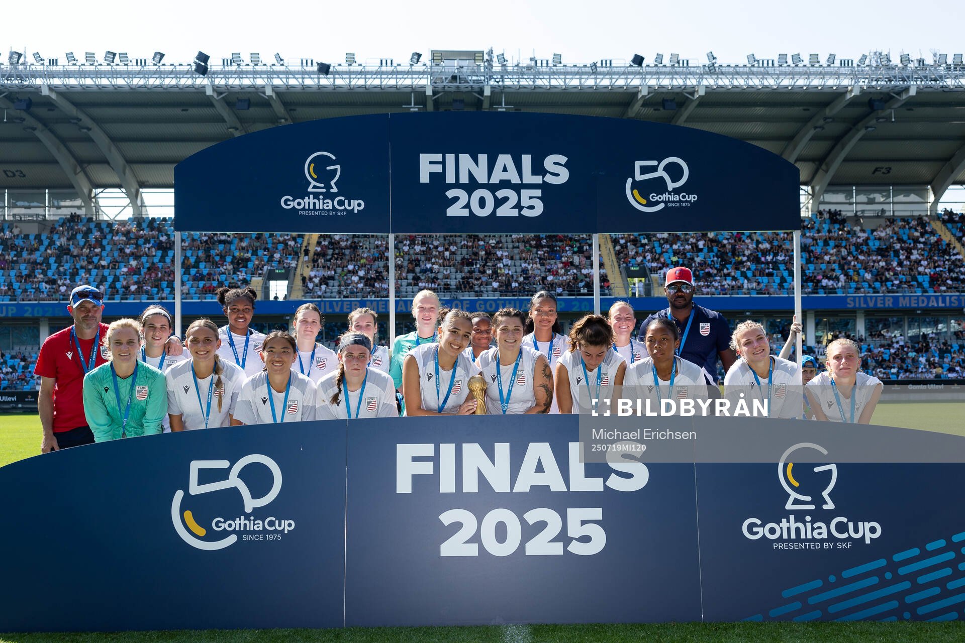 FCNE med silvermedaljer