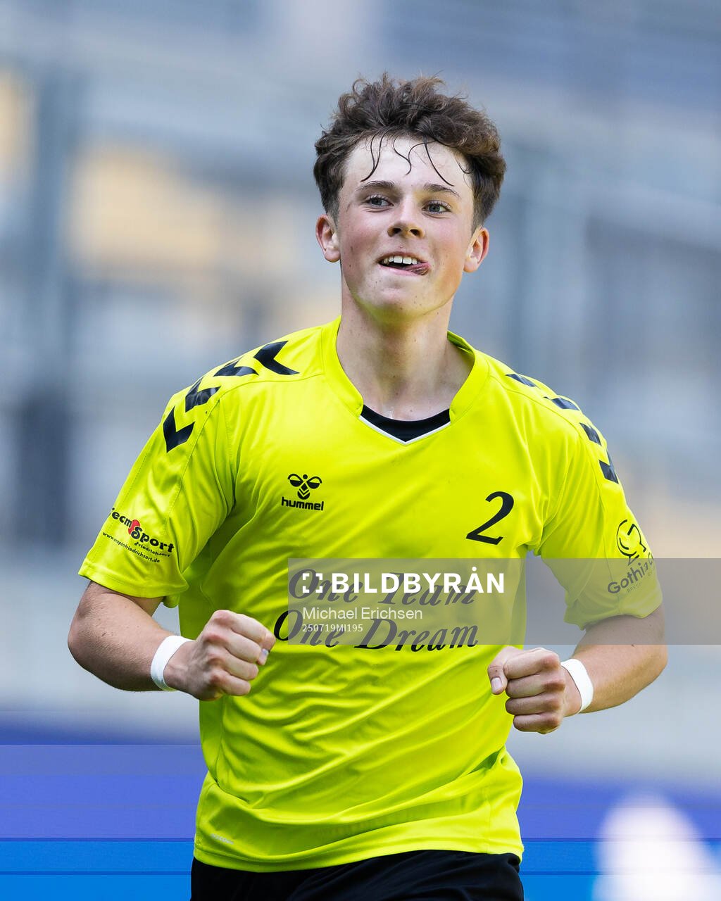 Eichedes Lennart Höfken jublar
