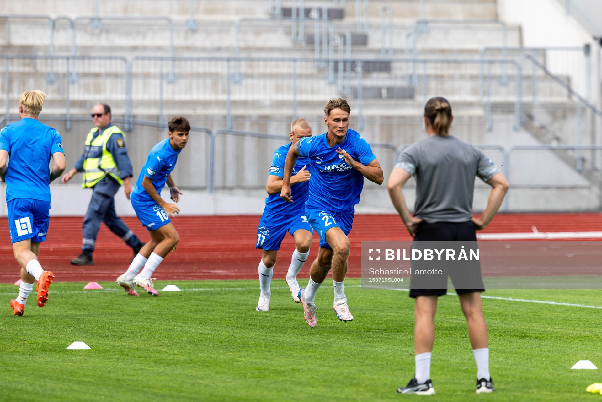 Oddevolds spelare värmer upp